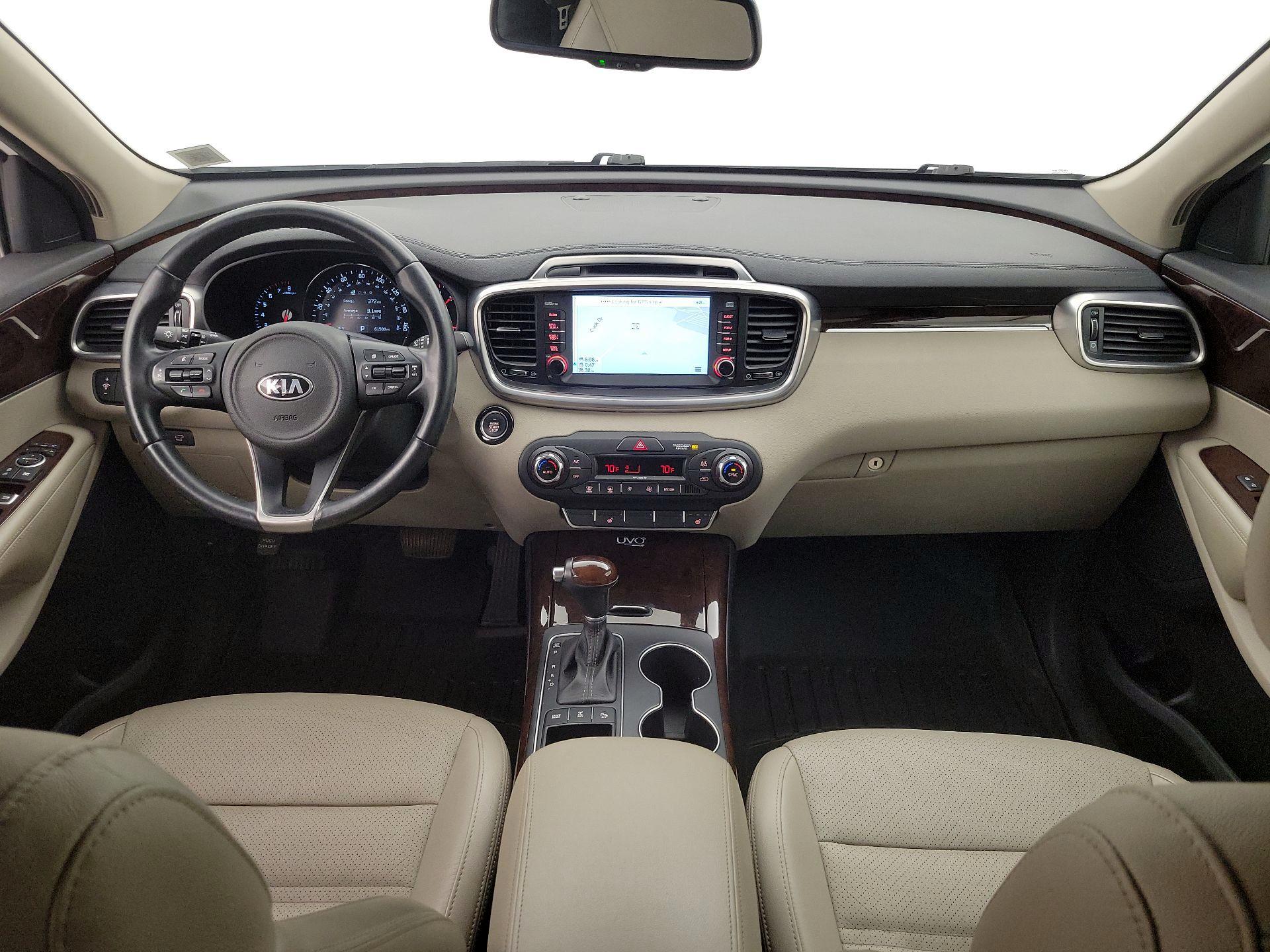 Thumbnail: 2016 Kia Sorento - 9