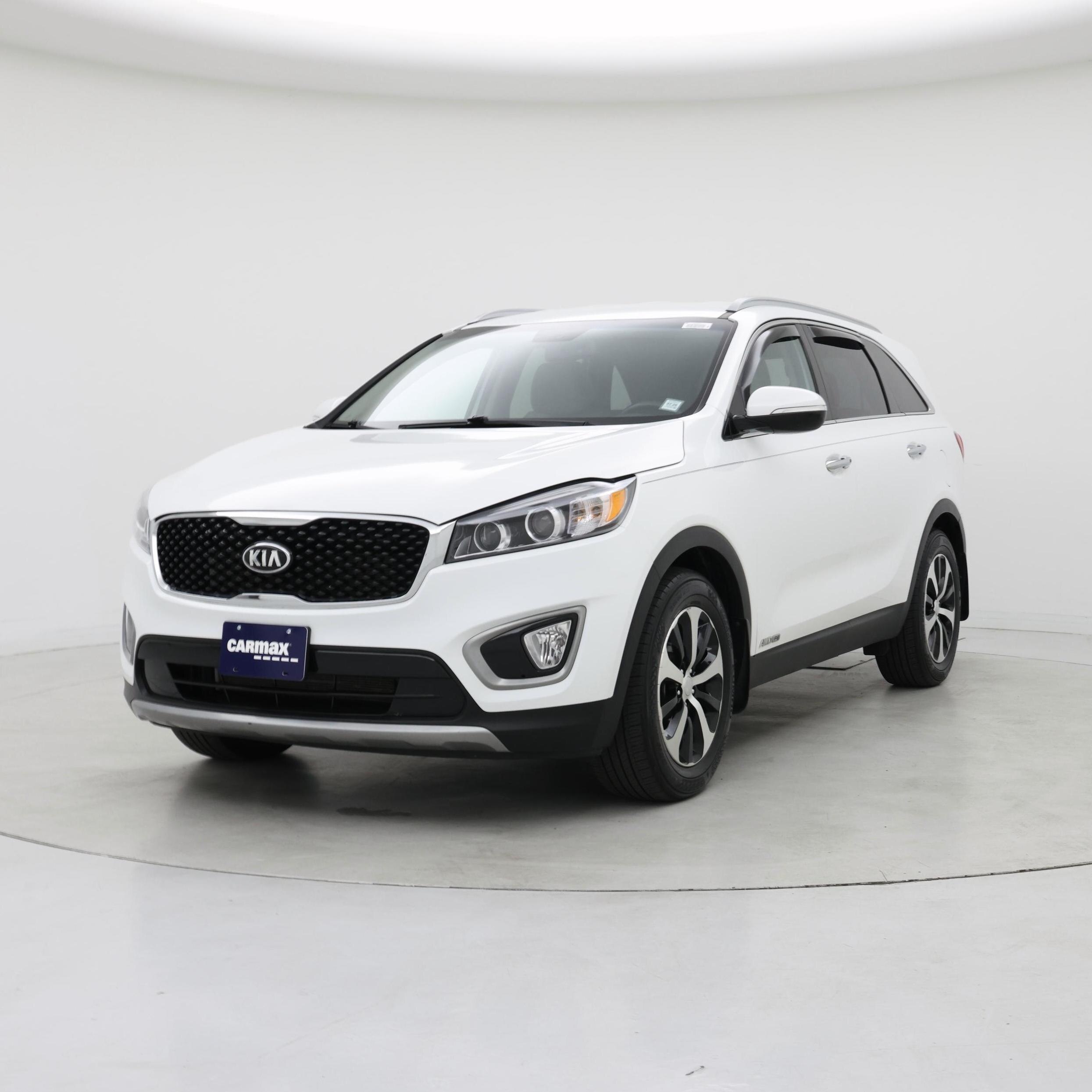 Thumbnail: 2016 Kia Sorento - 4