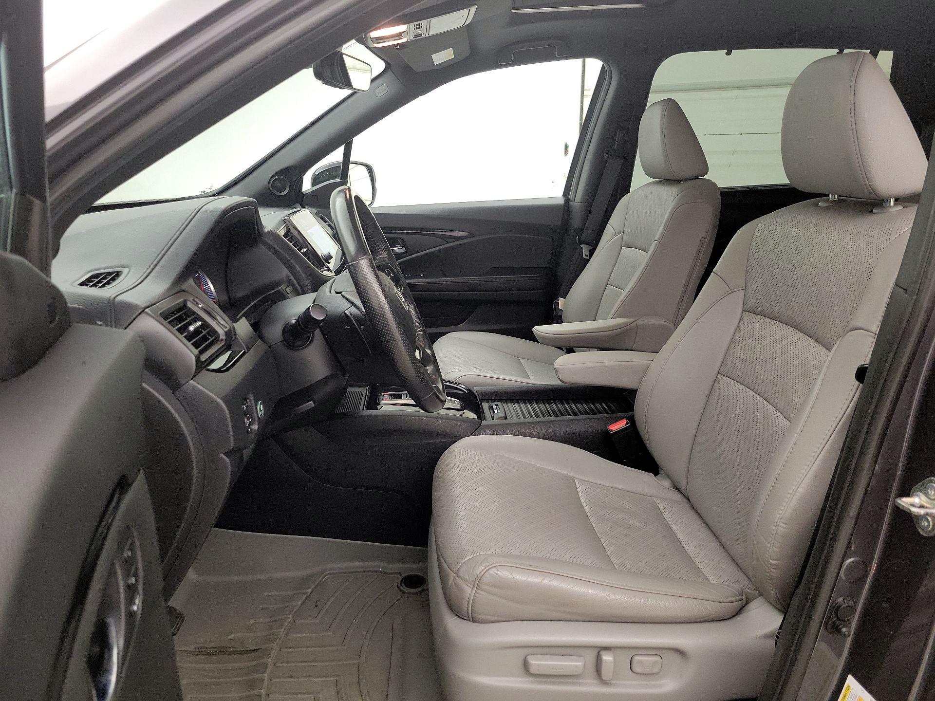 Thumbnail: 2019 Honda Passport - 11