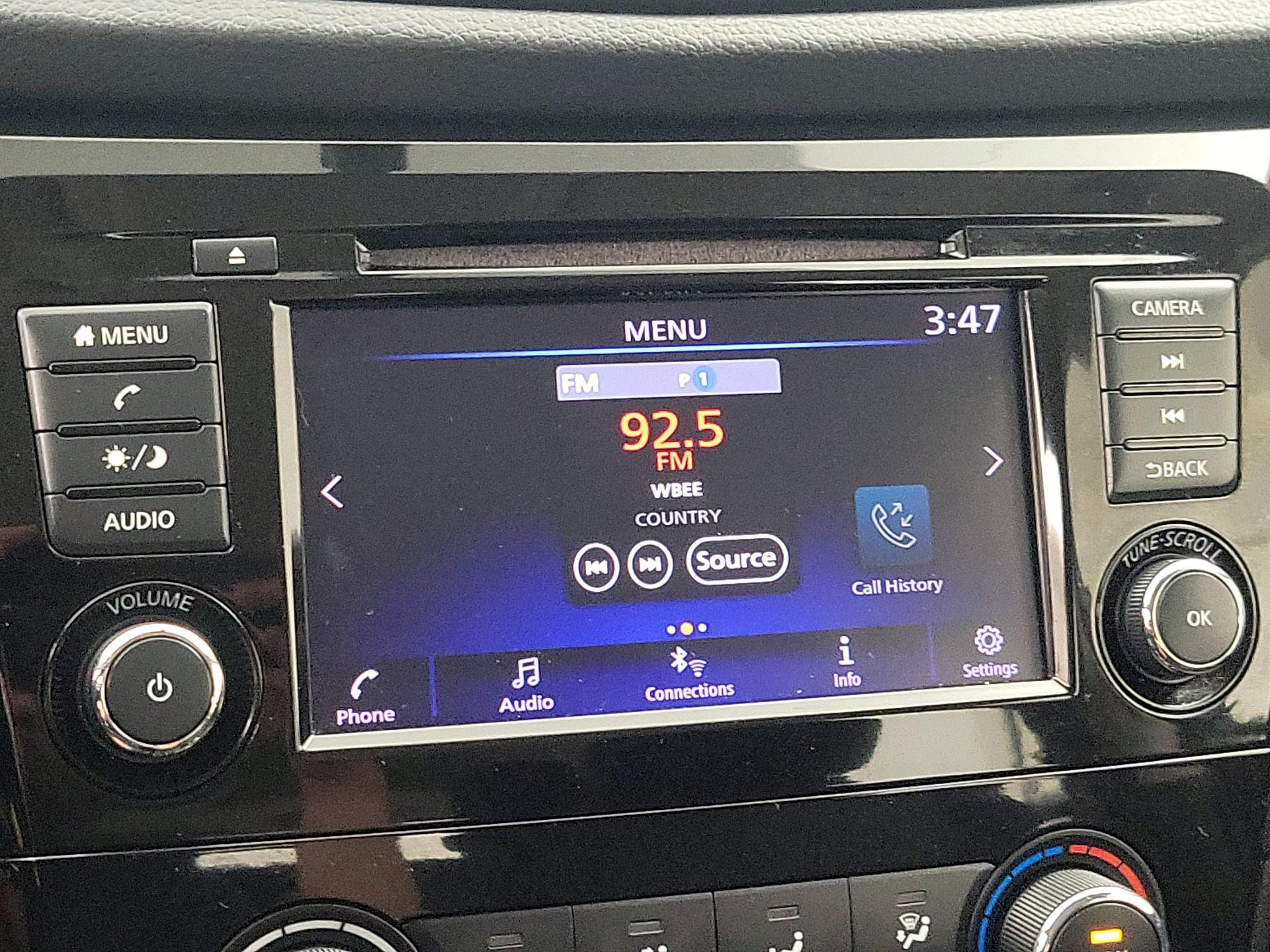 Thumbnail: 2018 Nissan Rogue - 15