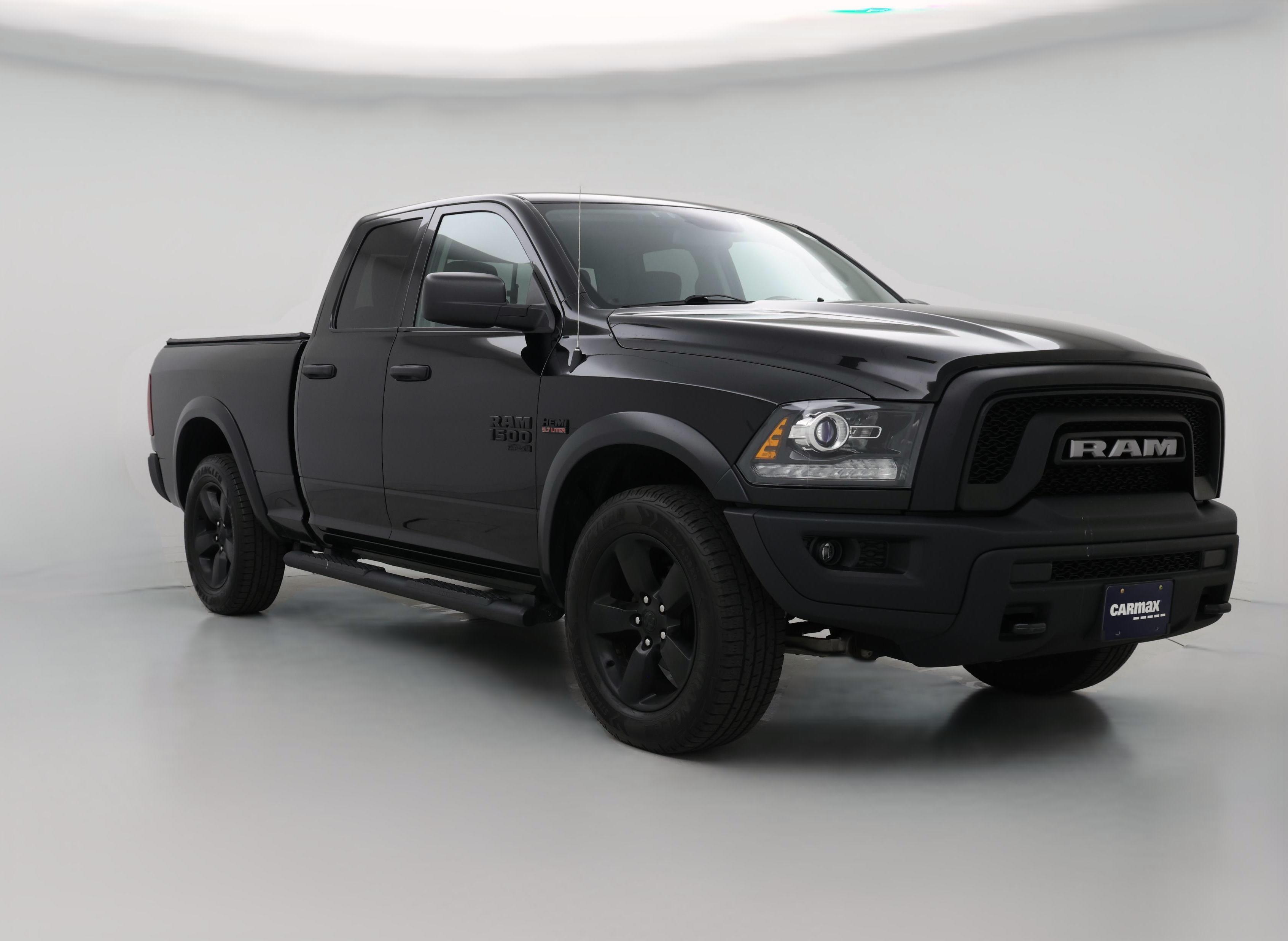 Thumbnail: 2020 RAM 1500 Classic - 1
