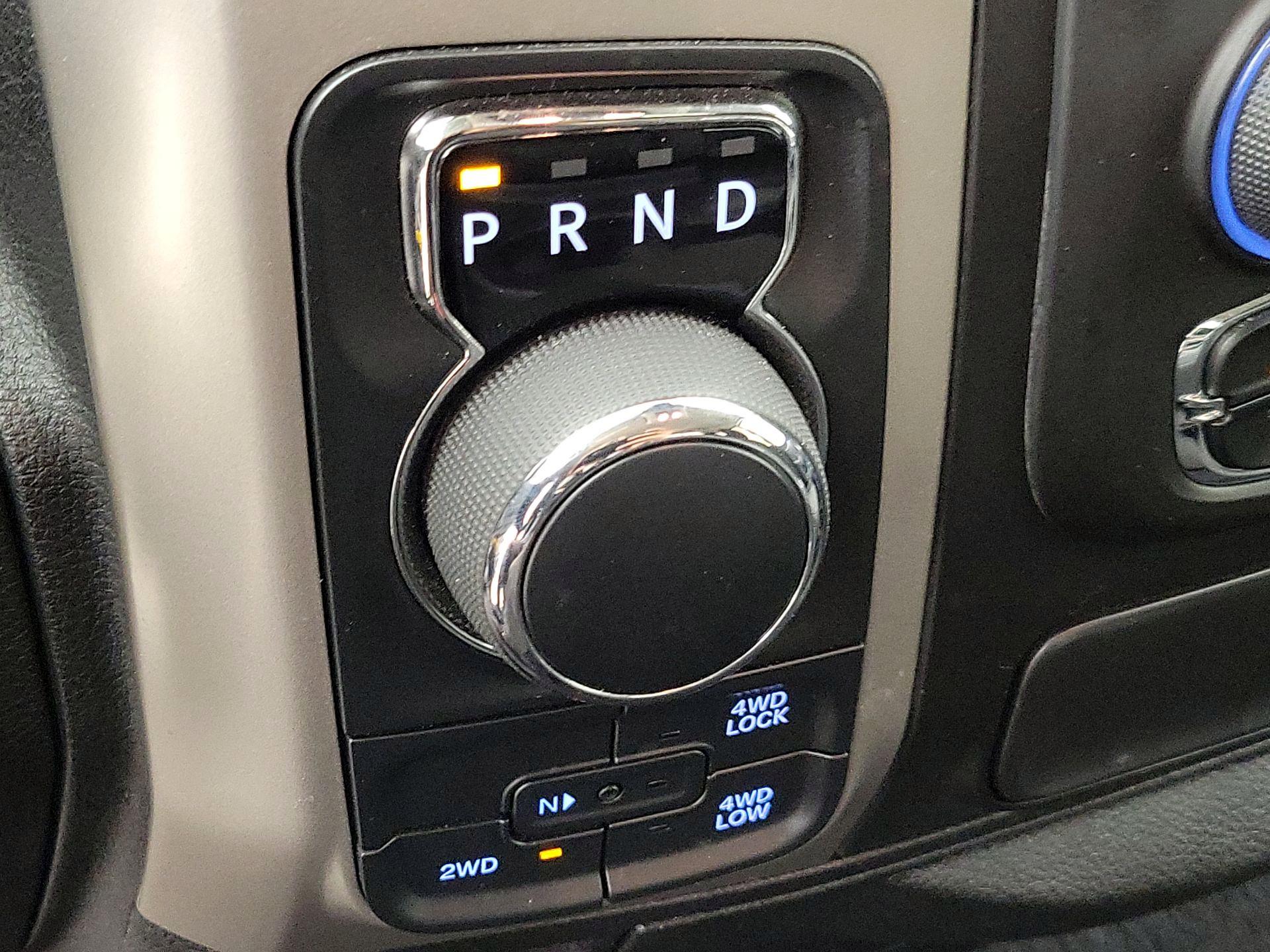 Thumbnail: 2020 RAM 1500 Classic - 17