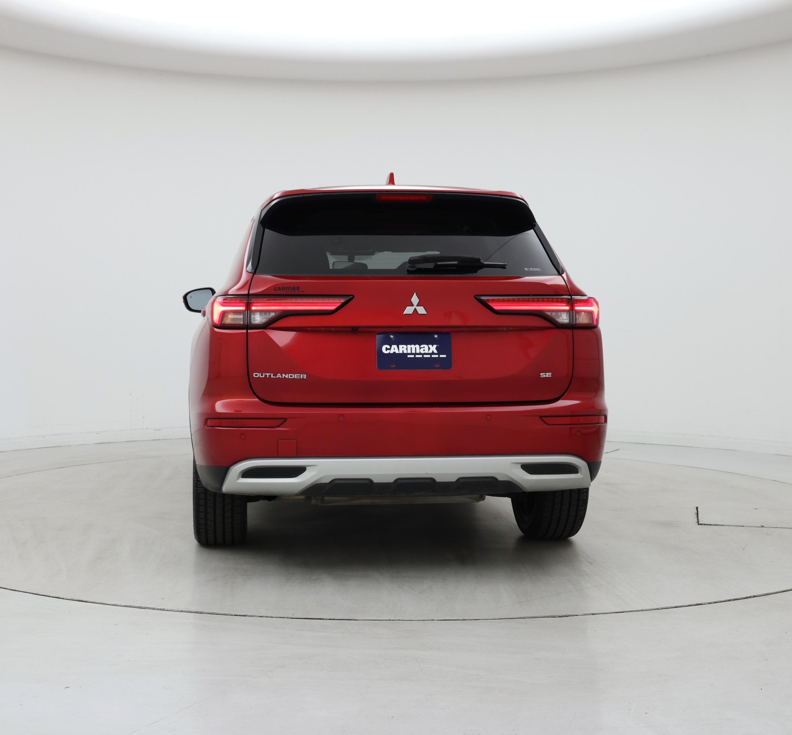 Thumbnail: 2023 Mitsubishi Outlander - 6