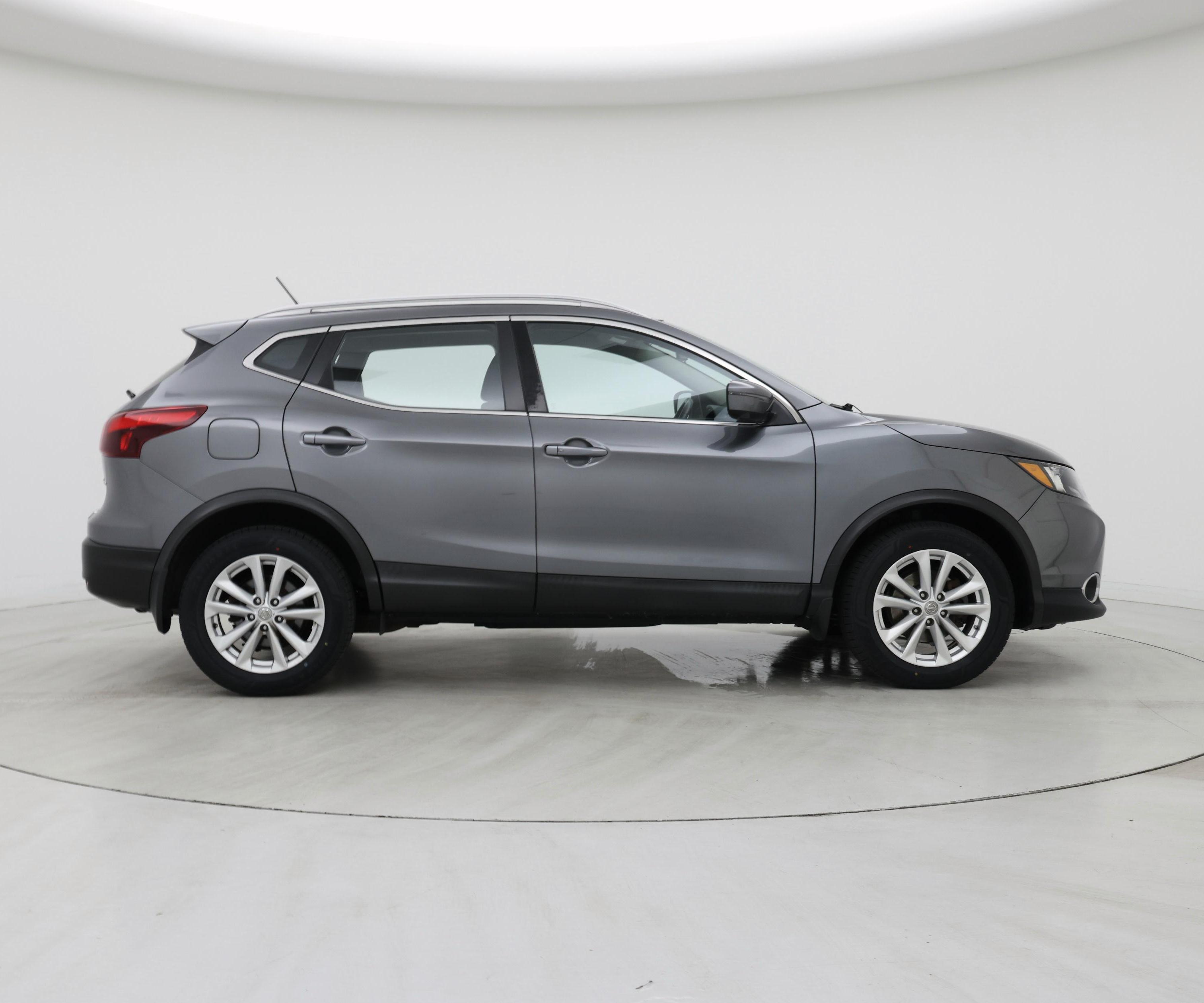 Thumbnail: 2018 Nissan Rogue Sport - 7