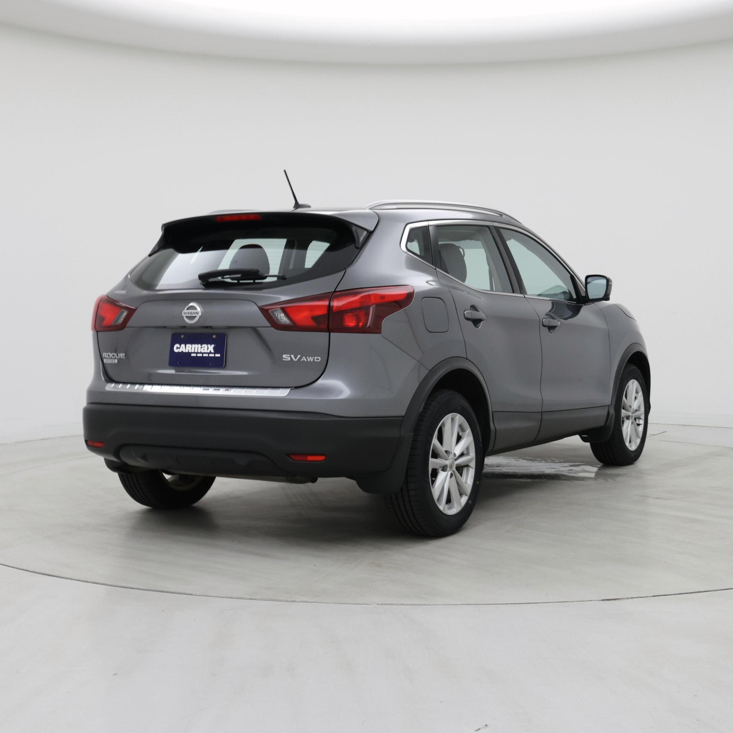 Thumbnail: 2018 Nissan Rogue Sport - 8