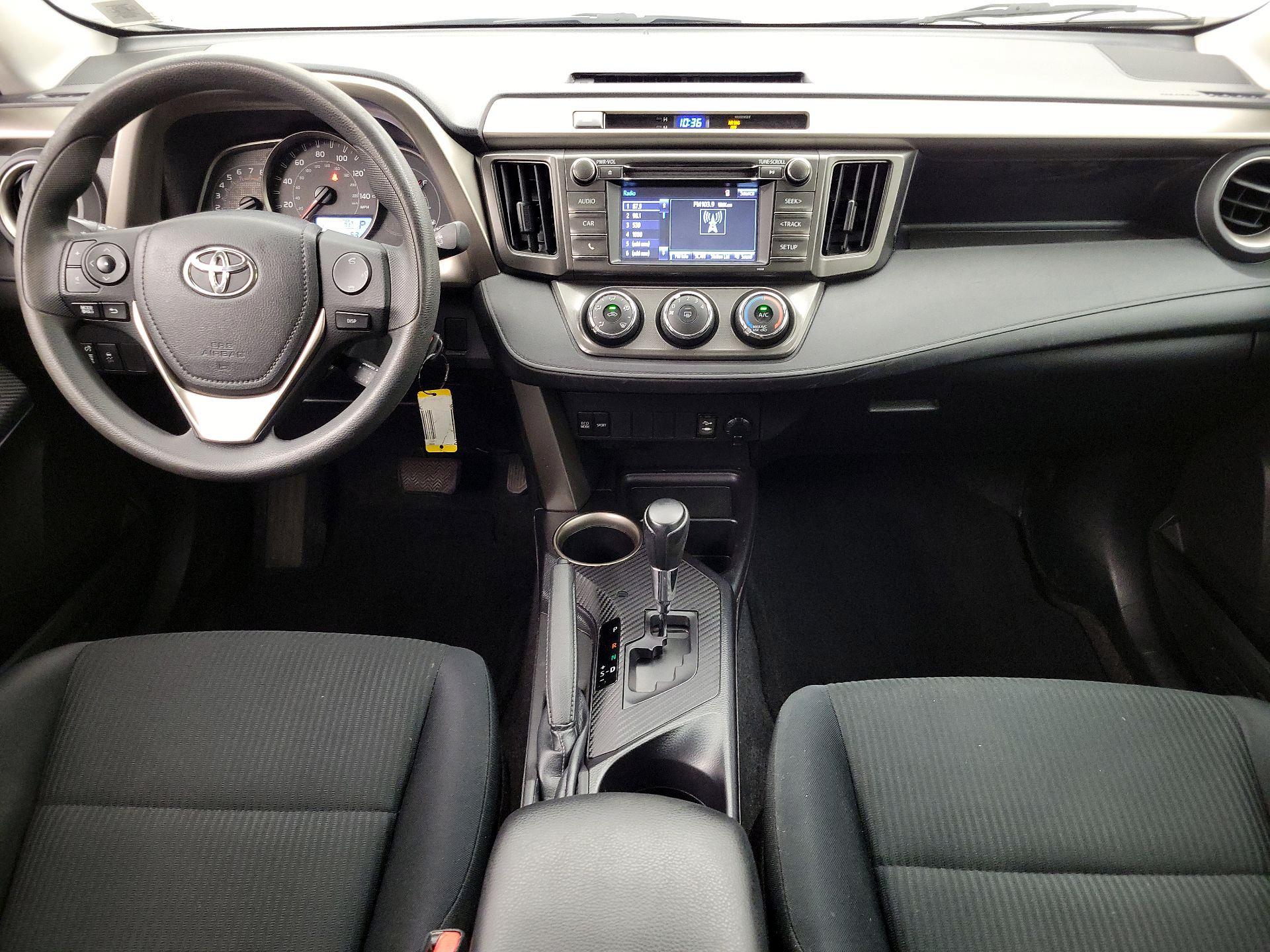 Thumbnail: 2015 Toyota RAV4 - 9