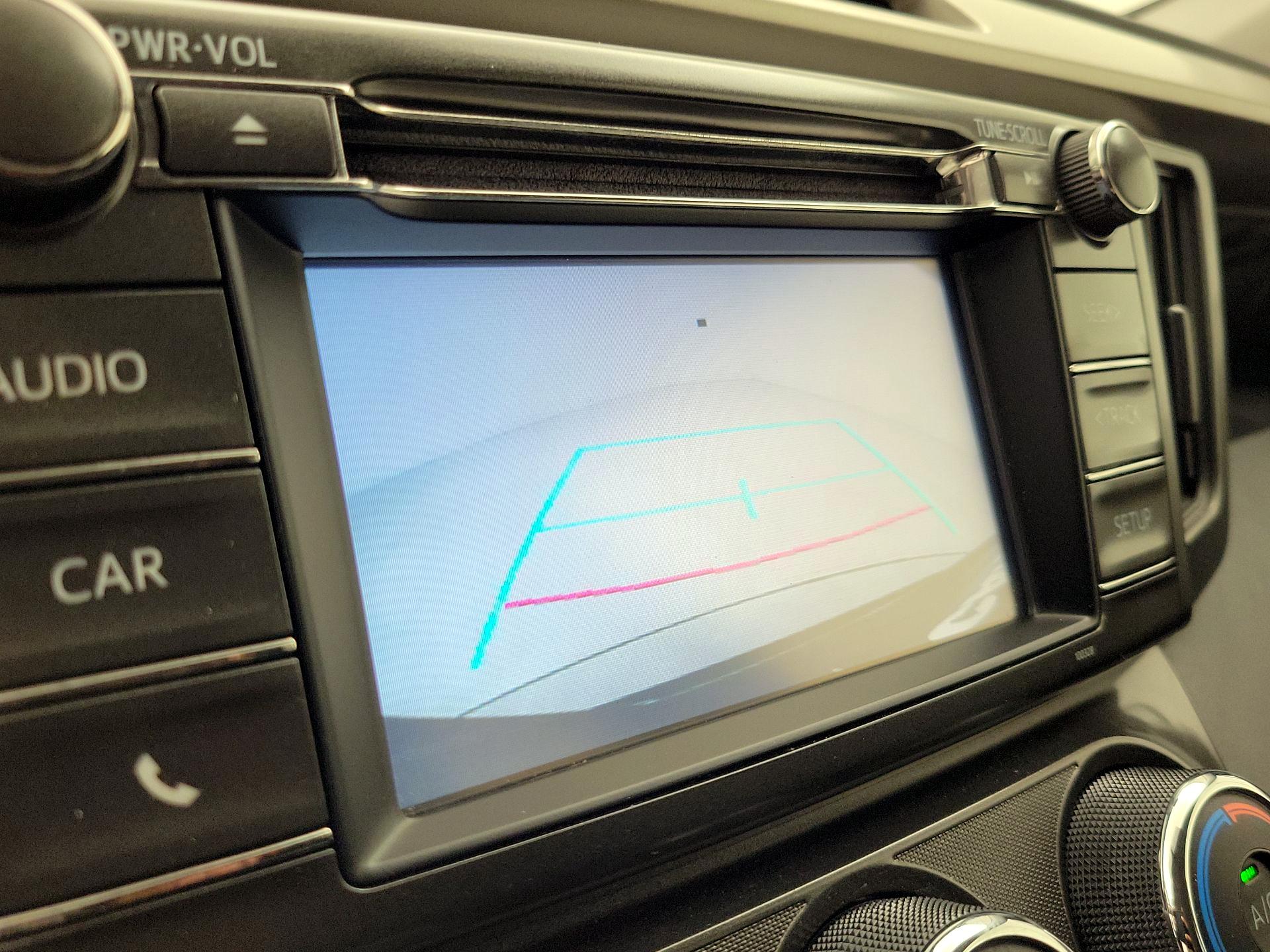 Thumbnail: 2015 Toyota RAV4 - 14
