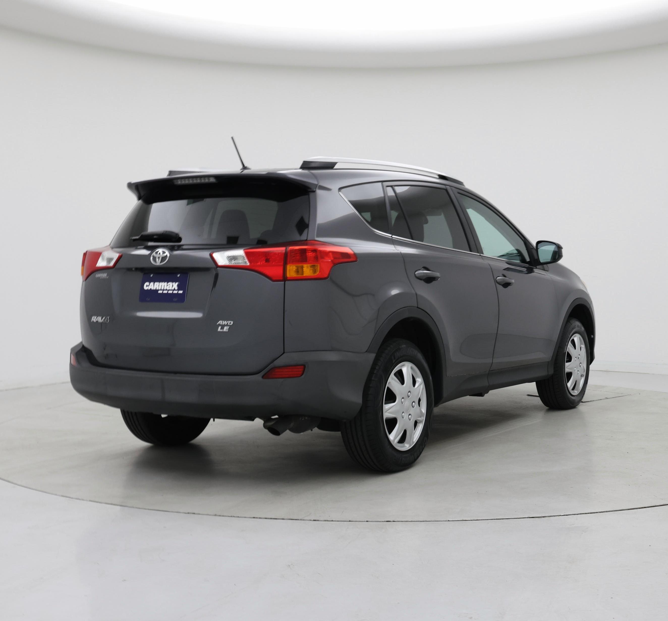 Thumbnail: 2015 Toyota RAV4 - 8