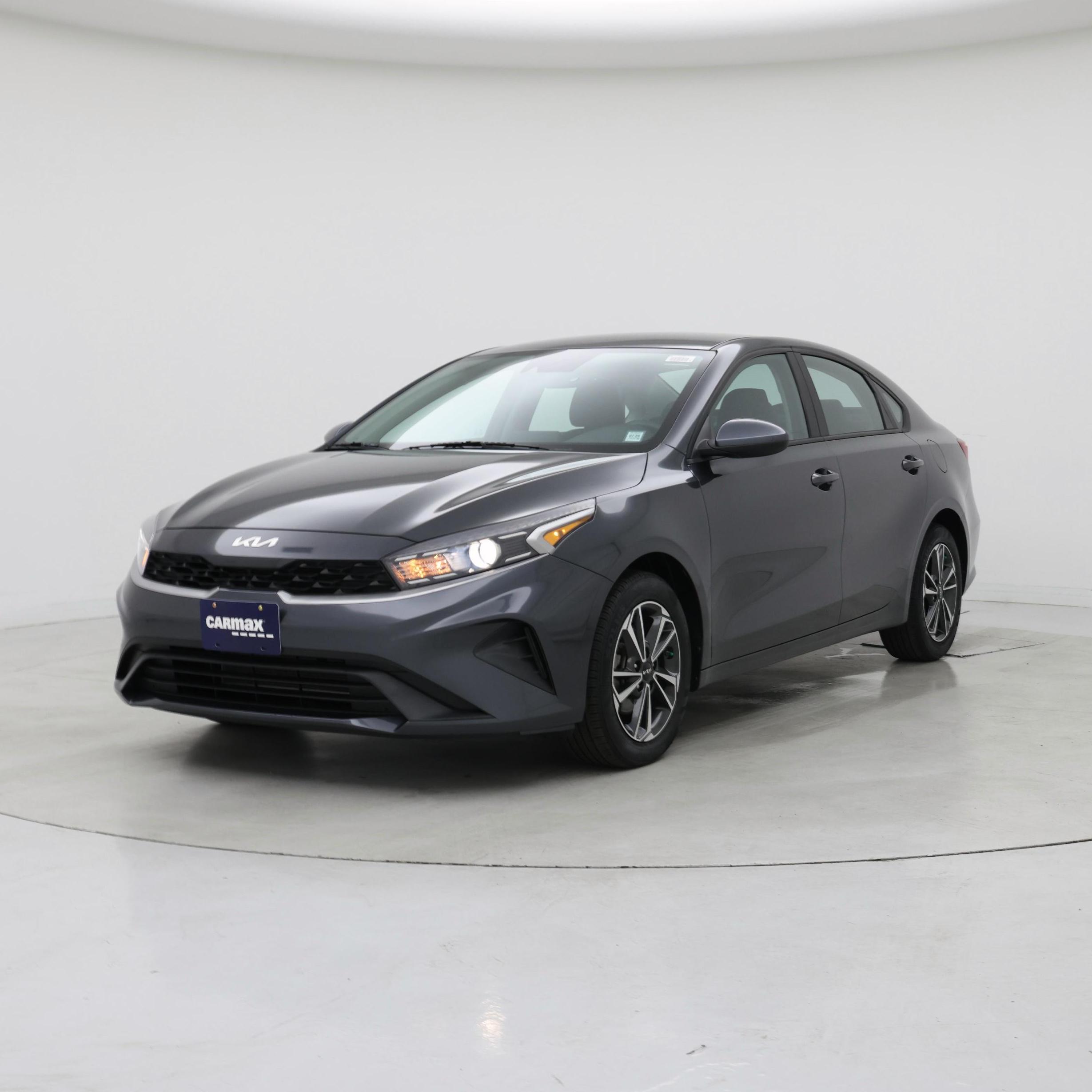 Thumbnail: 2022 Kia Forte - 4