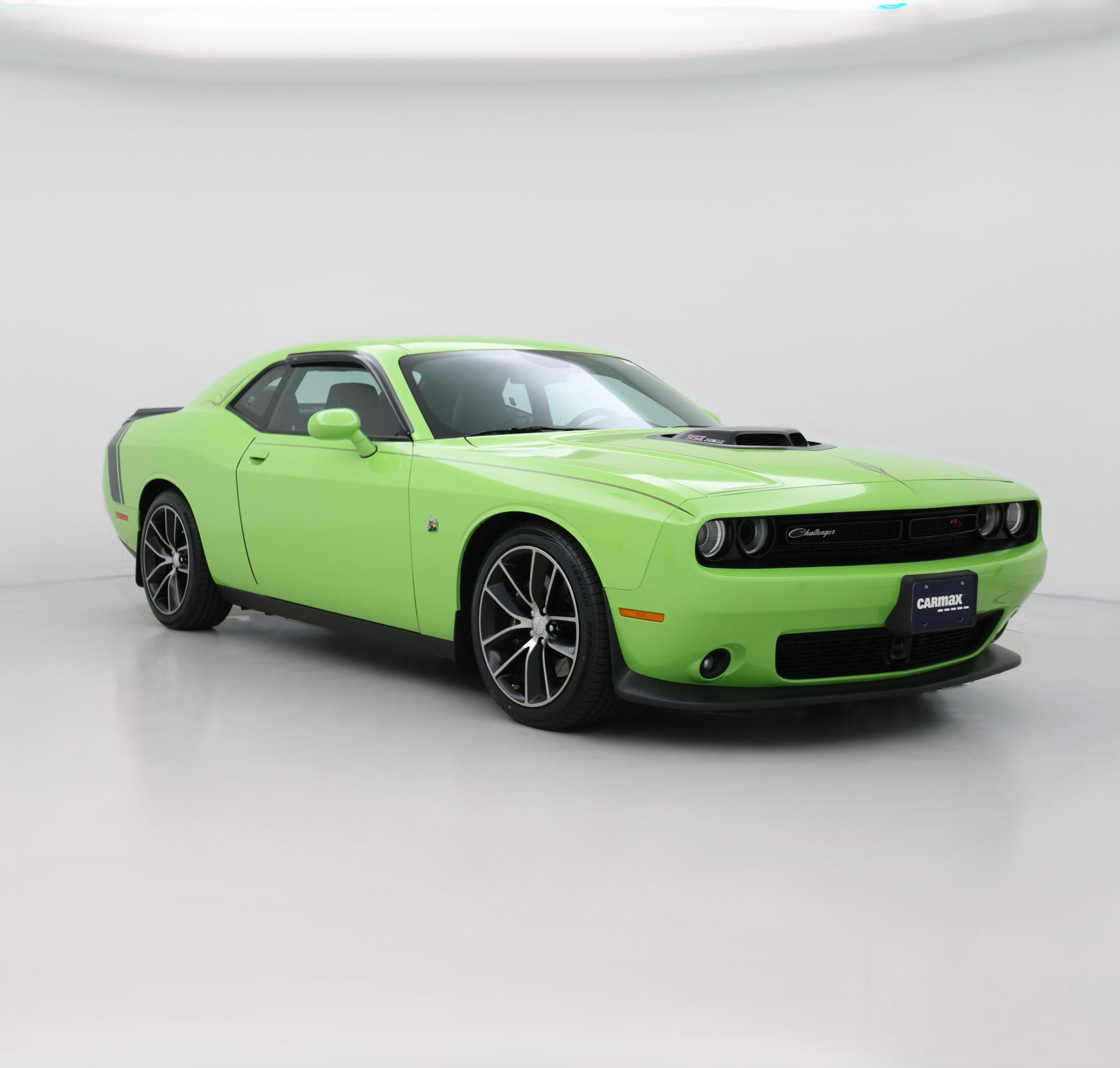 Thumbnail: 2015 Dodge Challenger - 1