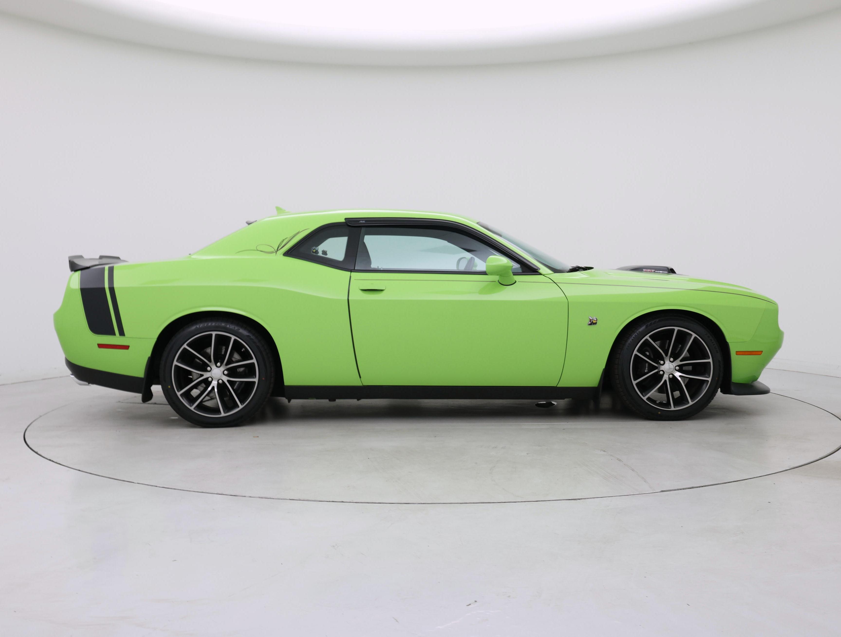 Thumbnail: 2015 Dodge Challenger - 7
