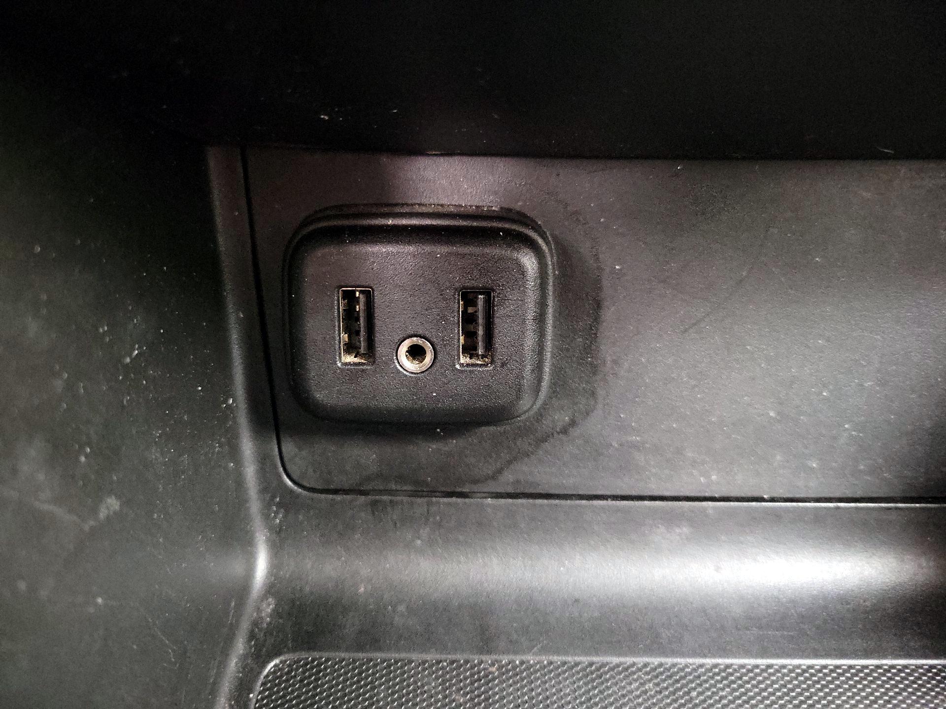 Thumbnail: 2022 GMC Canyon - 18