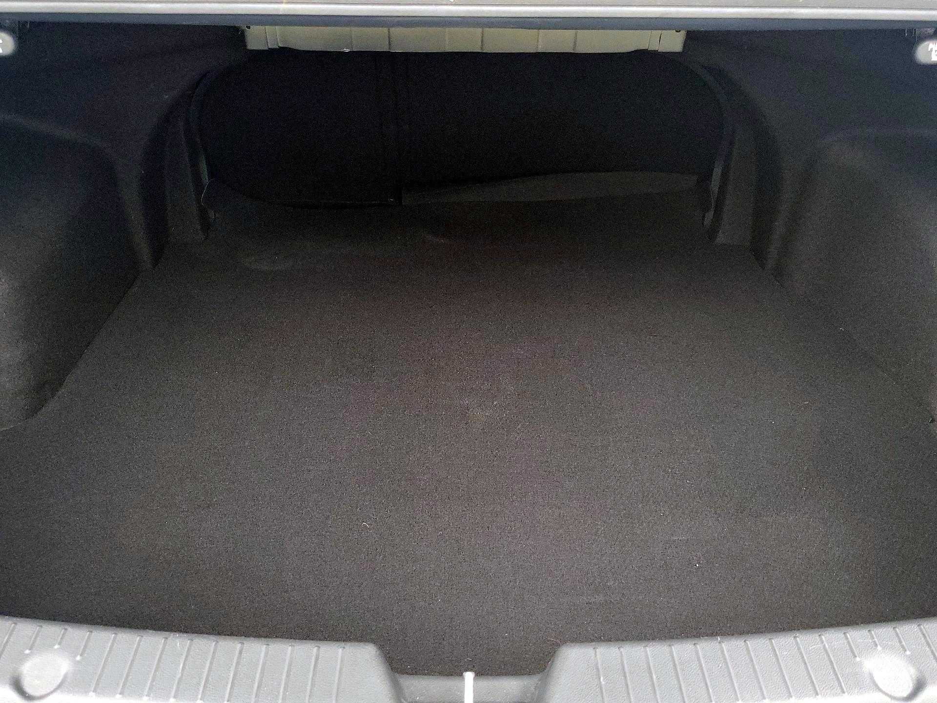 Thumbnail: 2013 Hyundai Sonata - 19
