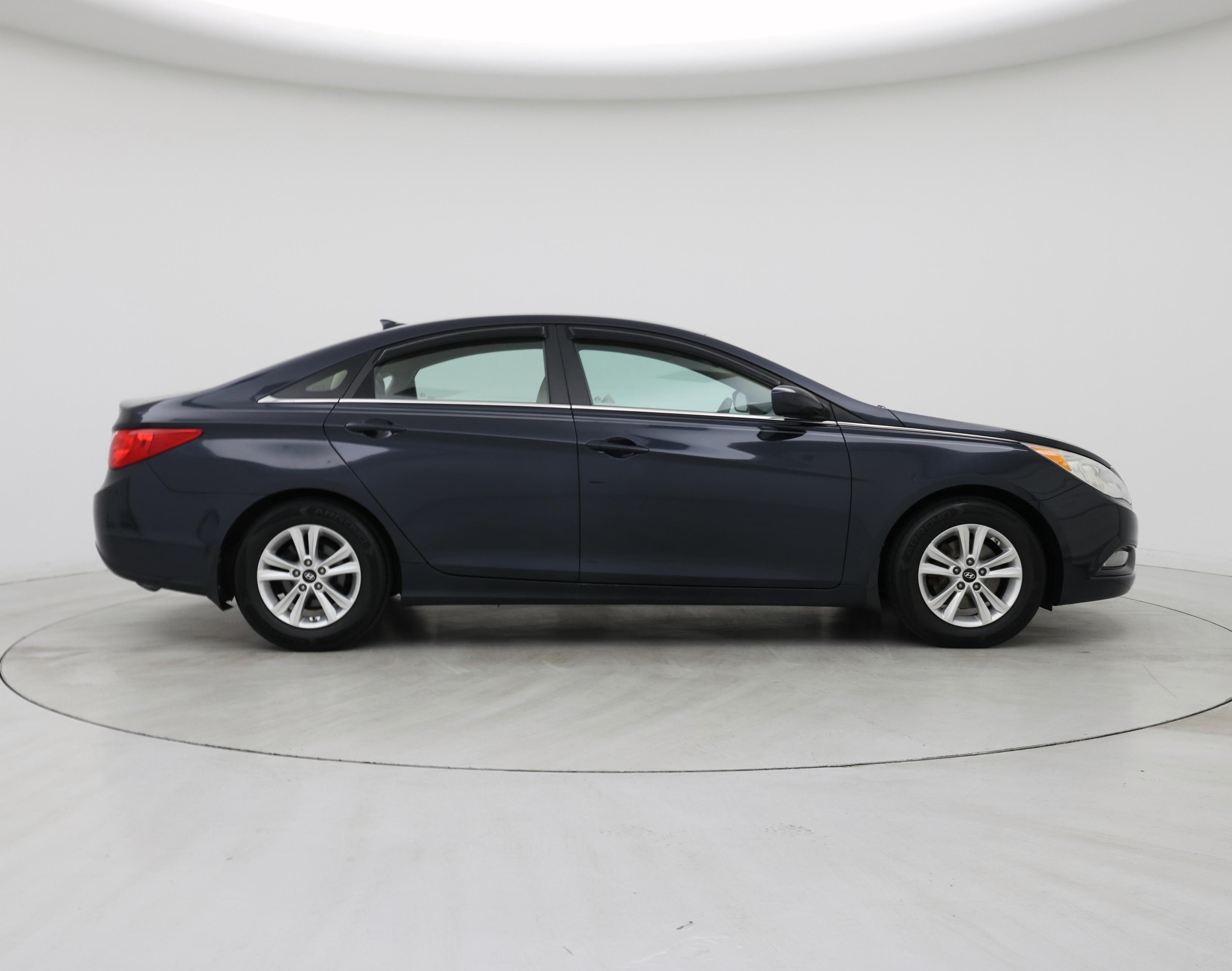 Thumbnail: 2013 Hyundai Sonata - 7