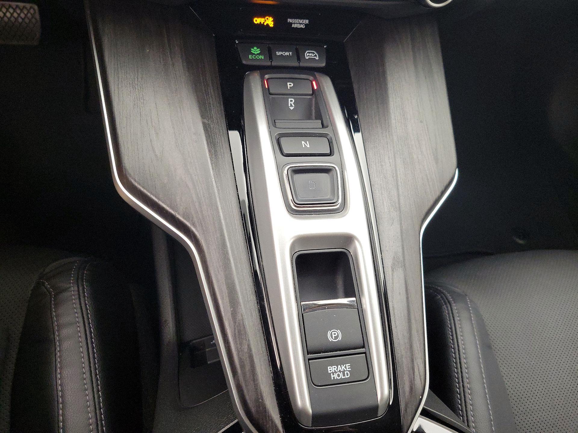 Thumbnail: 2018 Honda Clarity - 17