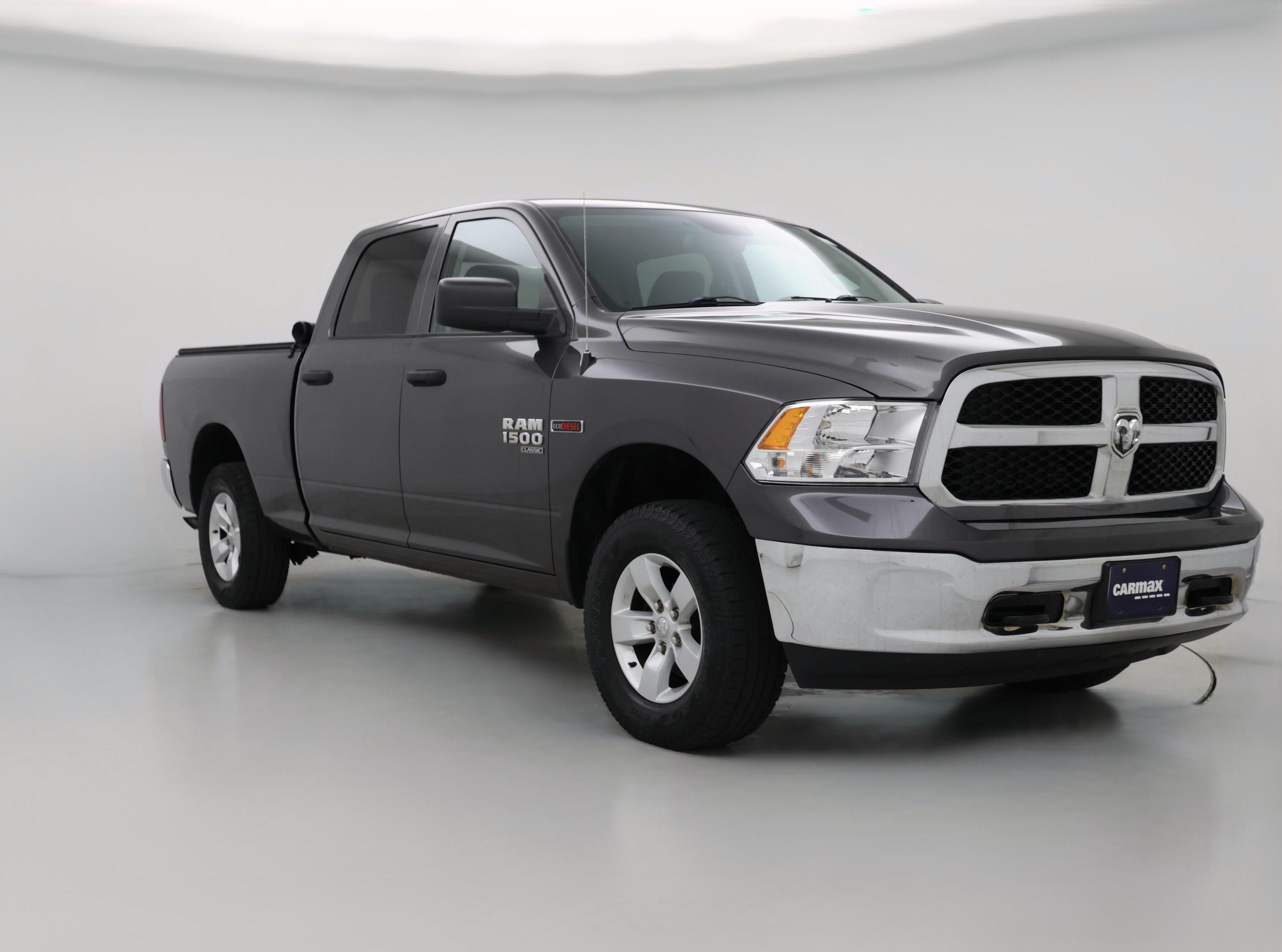 Thumbnail: 2019 RAM 1500 Classic - 1