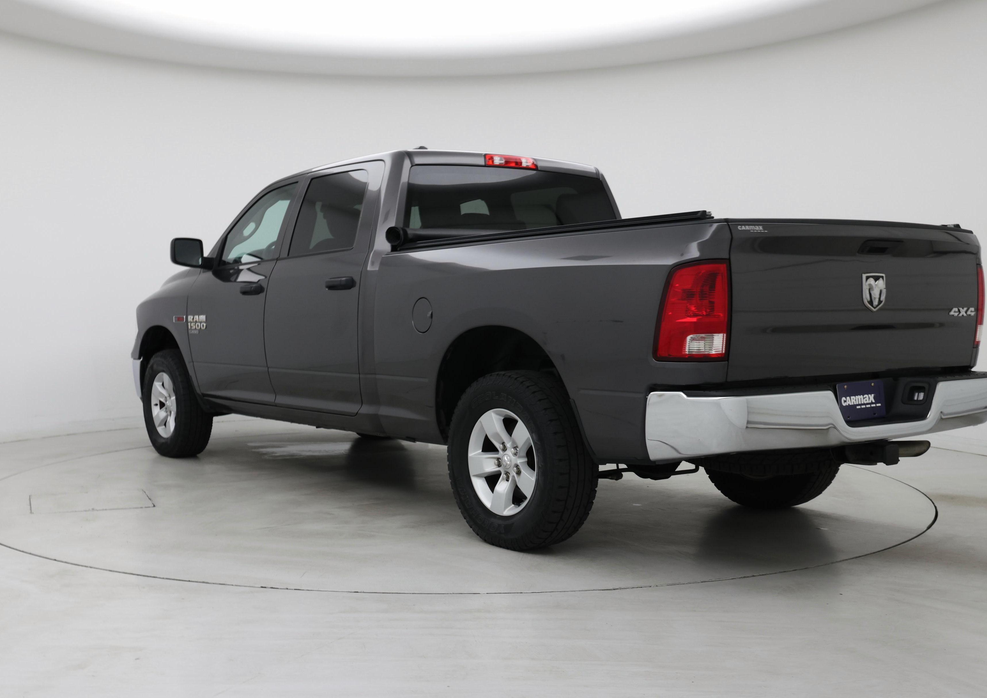 Thumbnail: 2019 RAM 1500 Classic - 2