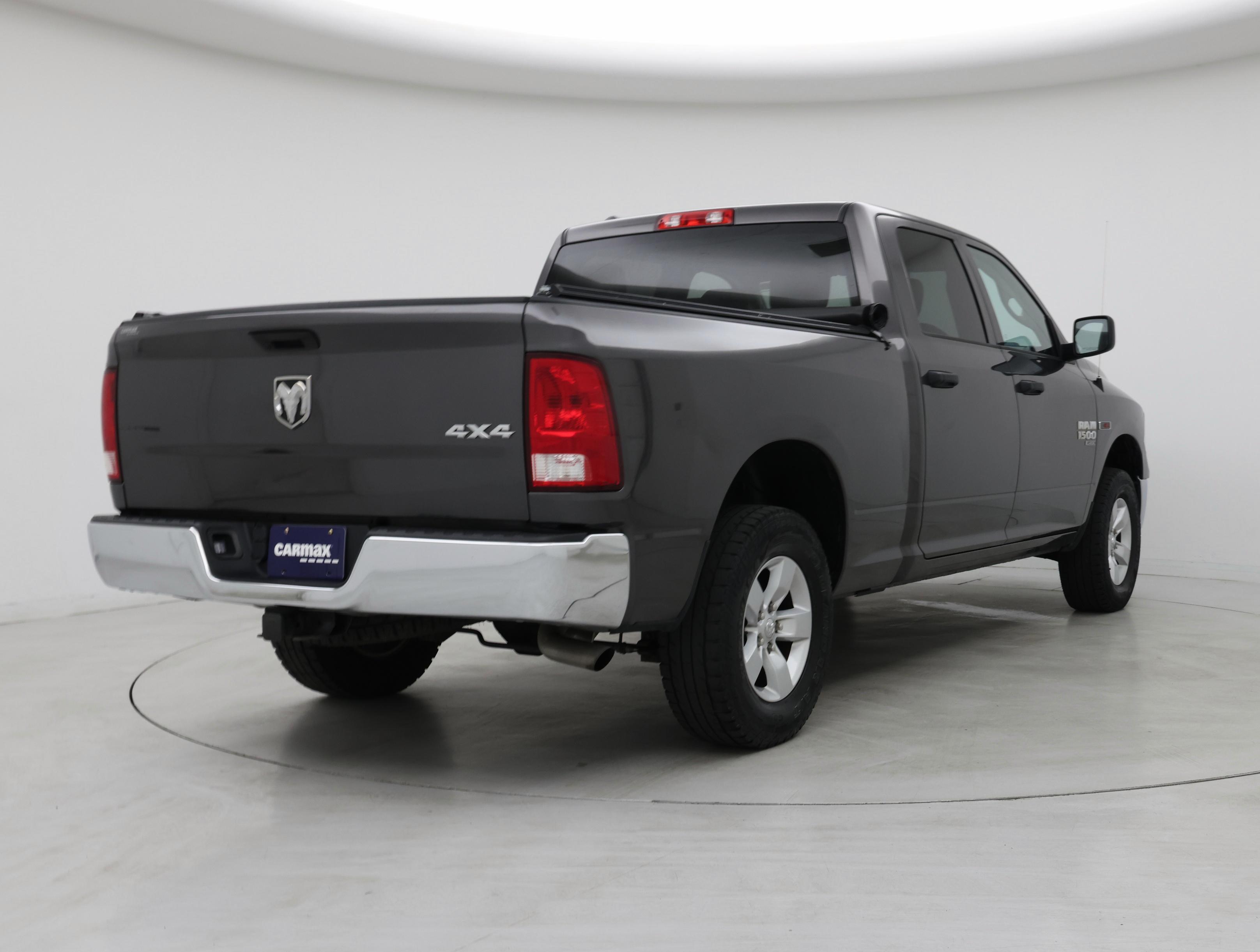 Thumbnail: 2019 RAM 1500 Classic - 8