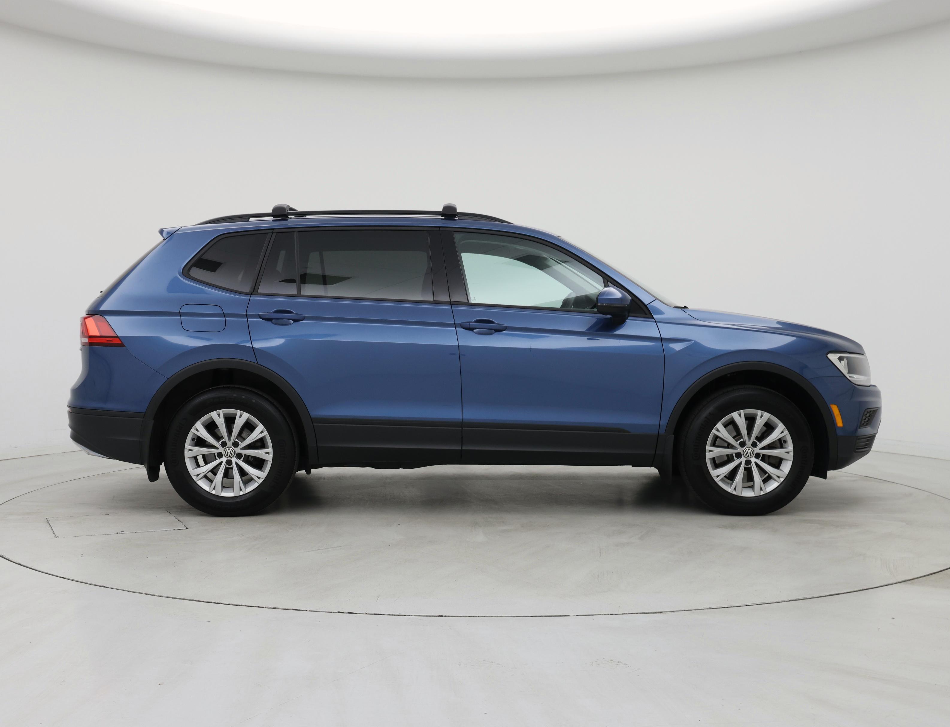 Thumbnail: 2019 Volkswagen Tiguan - 7
