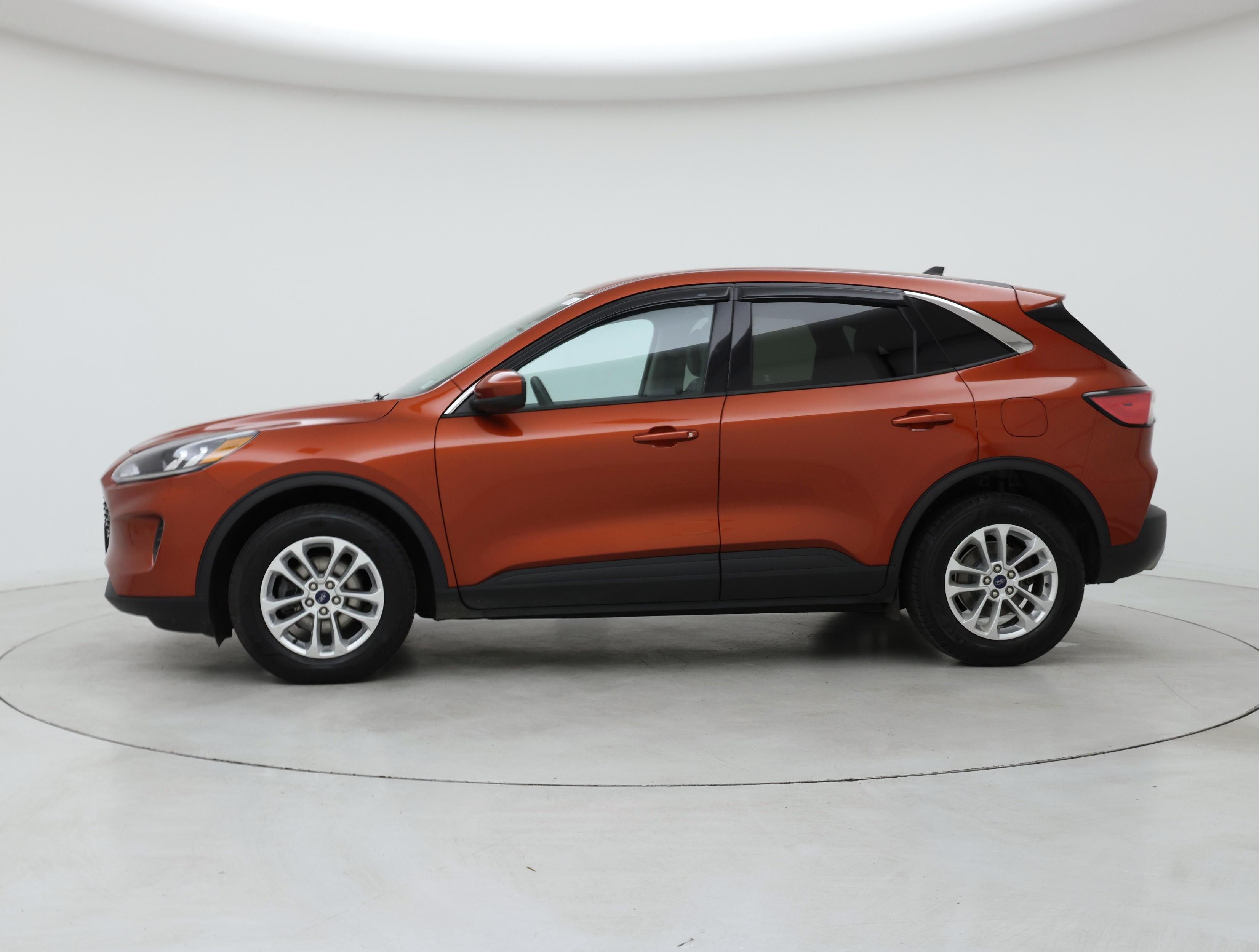 Thumbnail: 2020 Ford Escape - 3