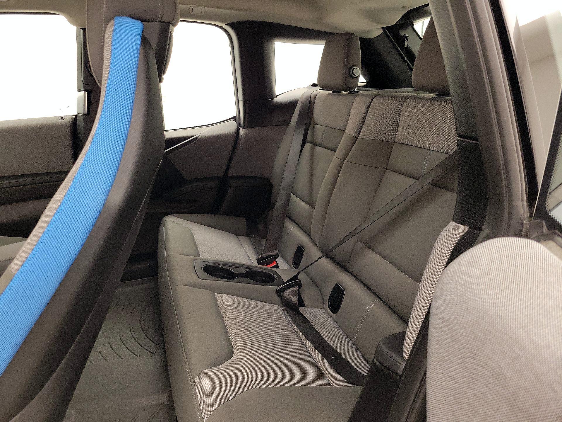 Thumbnail: 2017 BMW i3 - 19