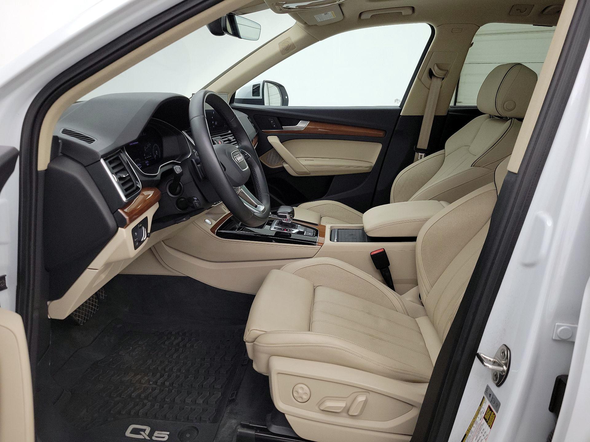 Thumbnail: 2021 Audi Q5 - 11