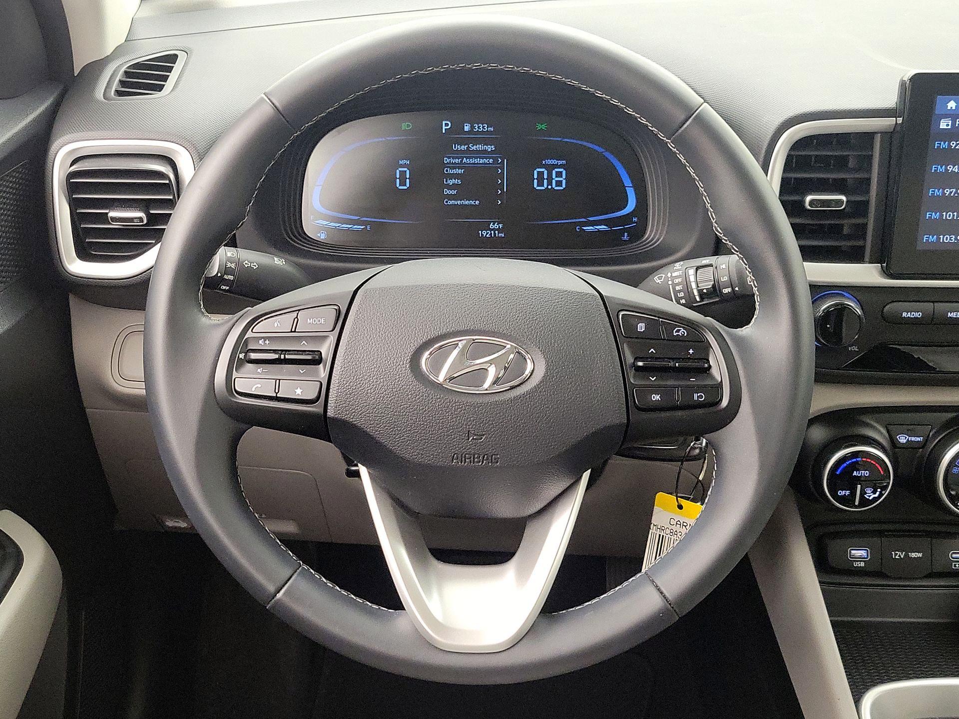 Thumbnail: 2023 Hyundai Venue - 10