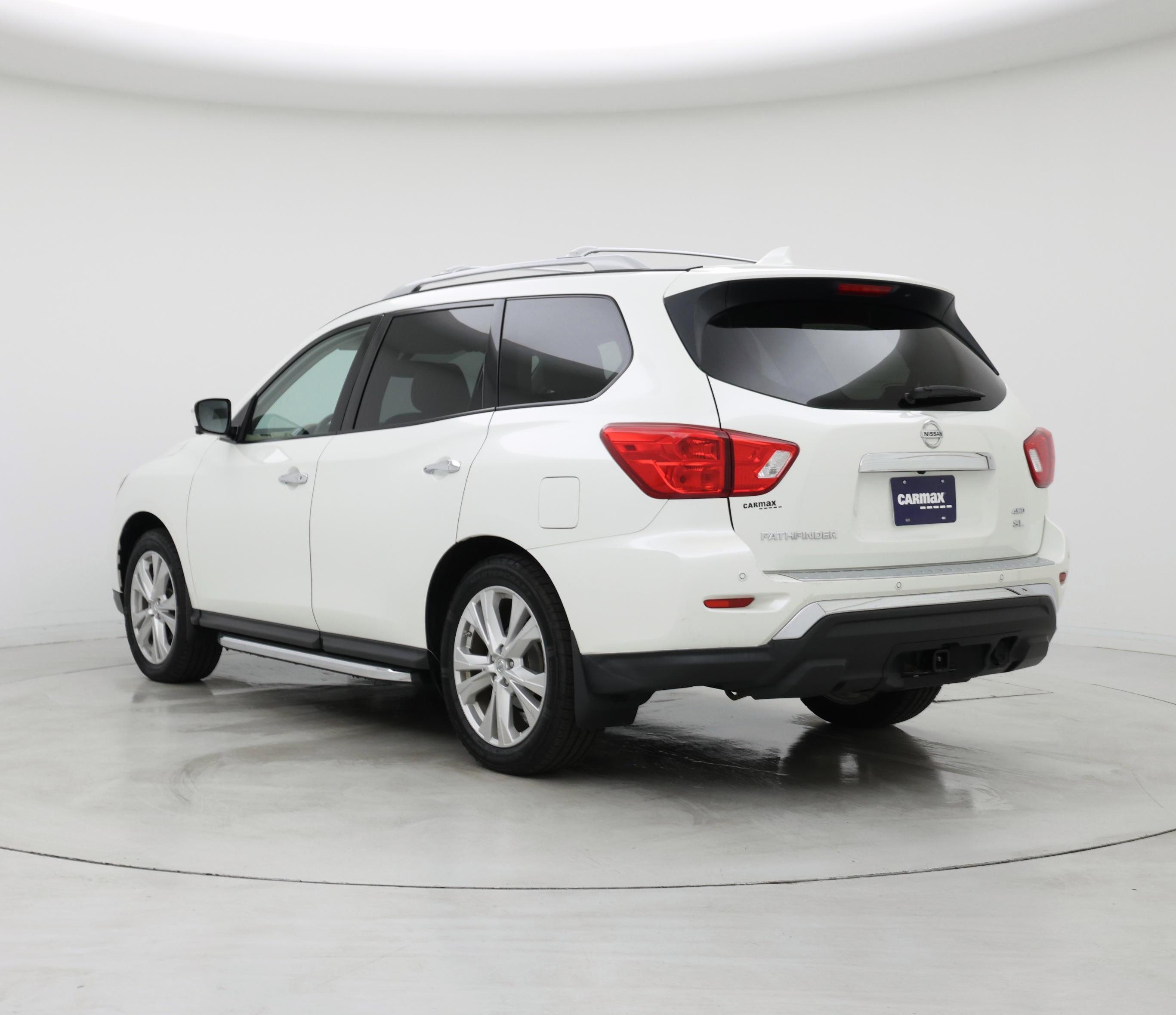 Thumbnail: 2019 Nissan Pathfinder - 2