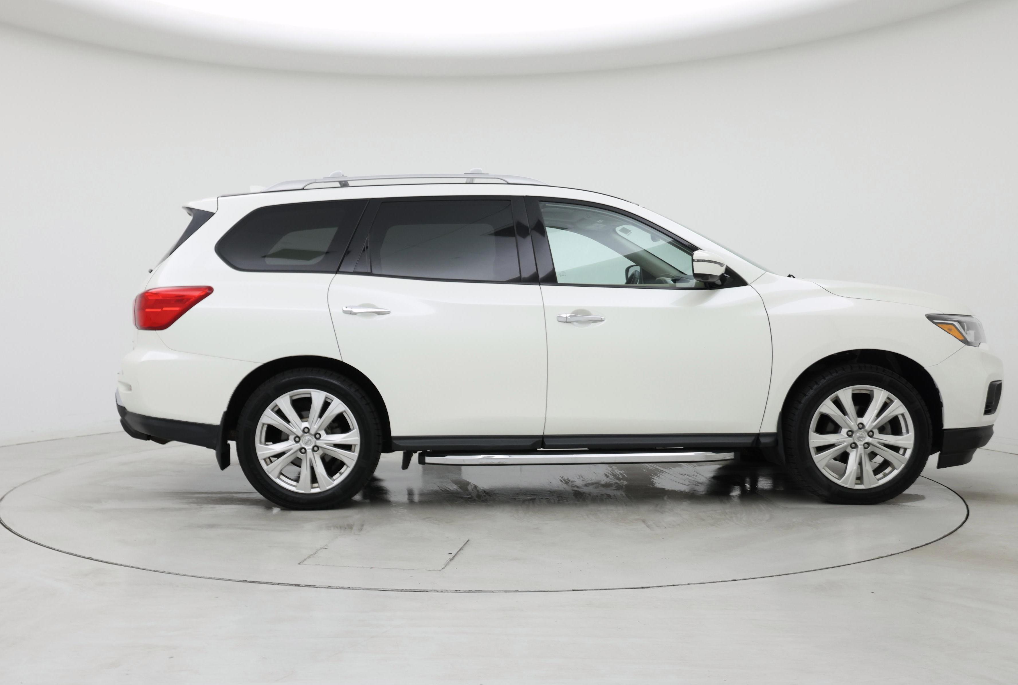 Thumbnail: 2019 Nissan Pathfinder - 7