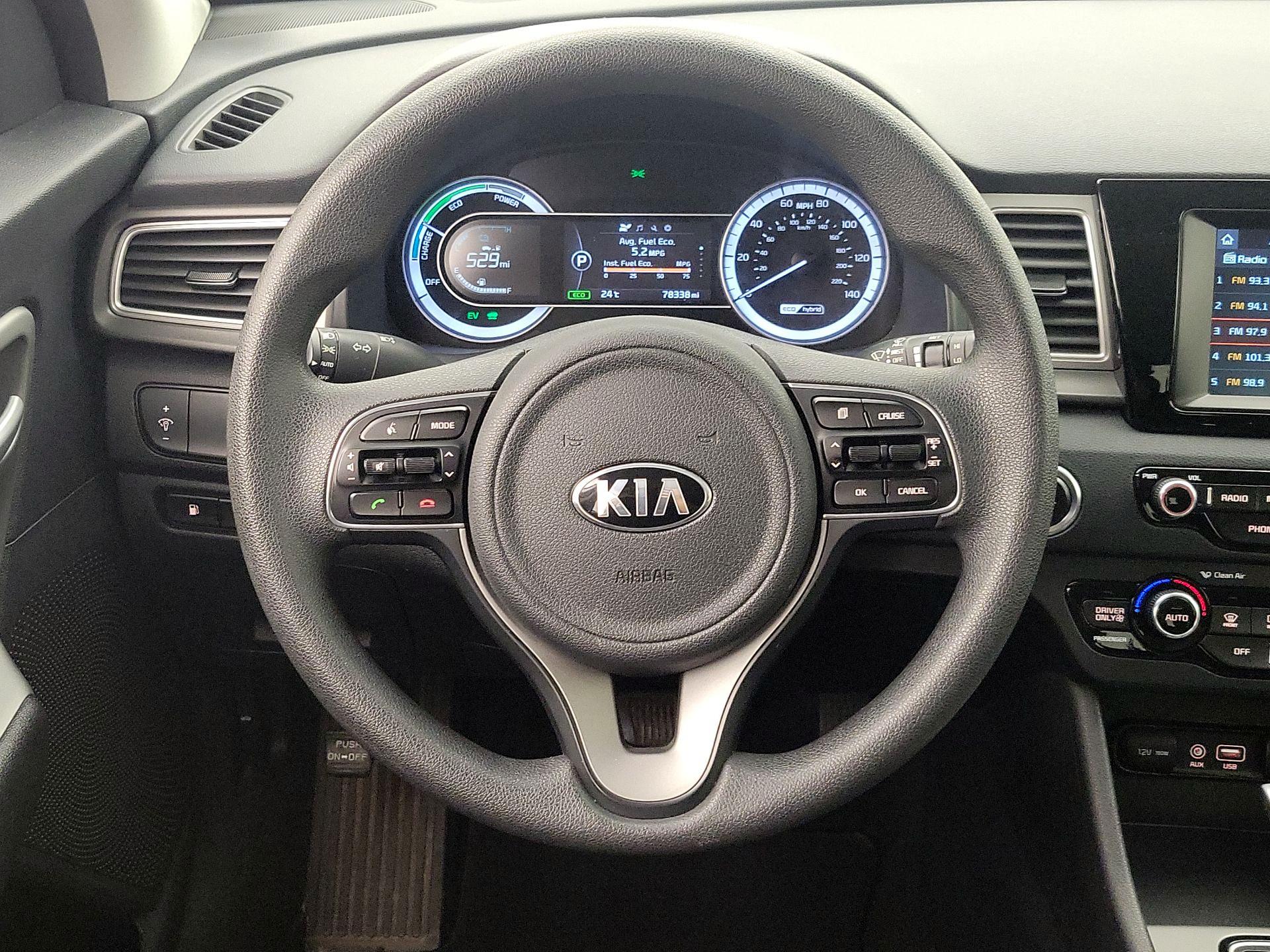 Thumbnail: 2017 Kia Niro - 10
