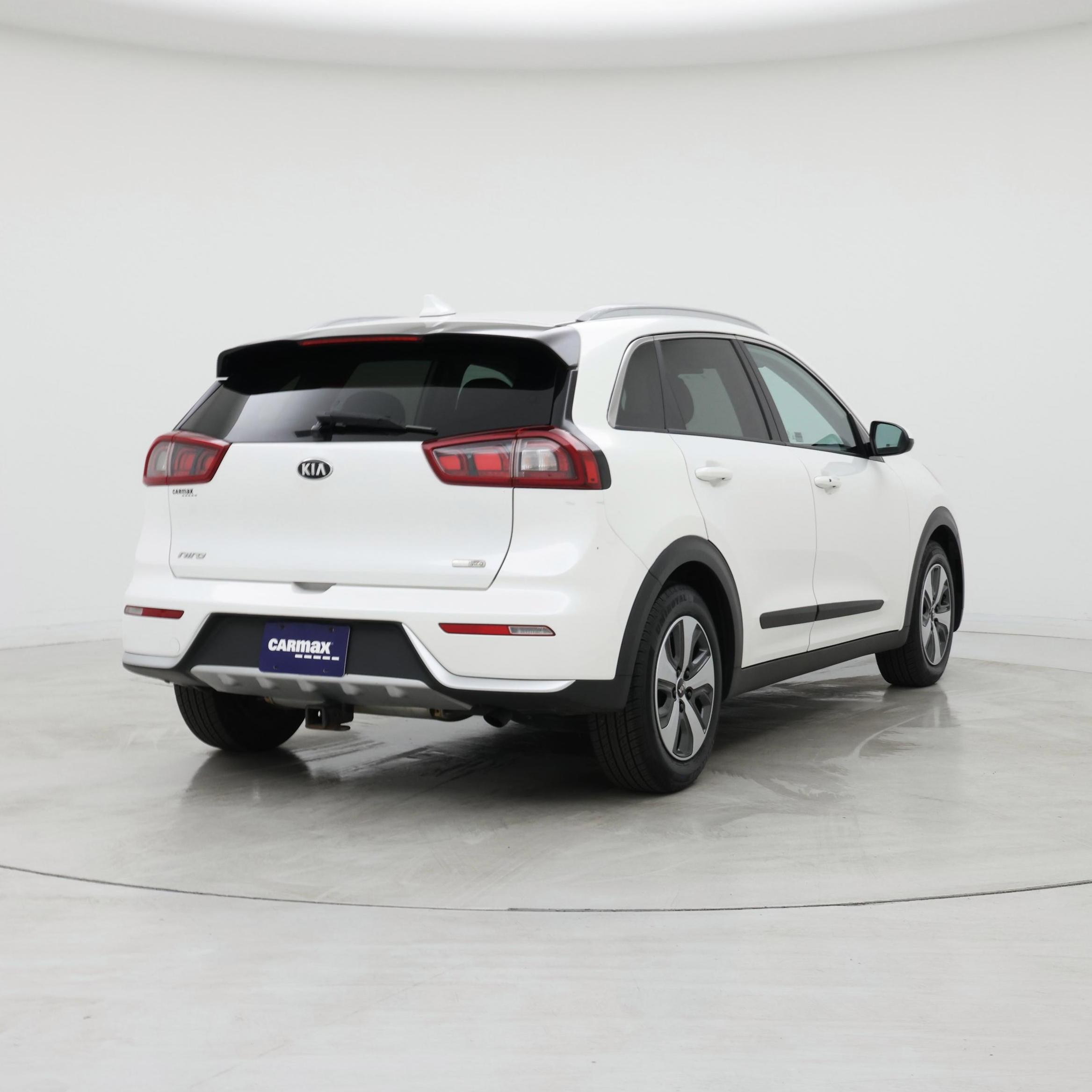 Thumbnail: 2017 Kia Niro - 8