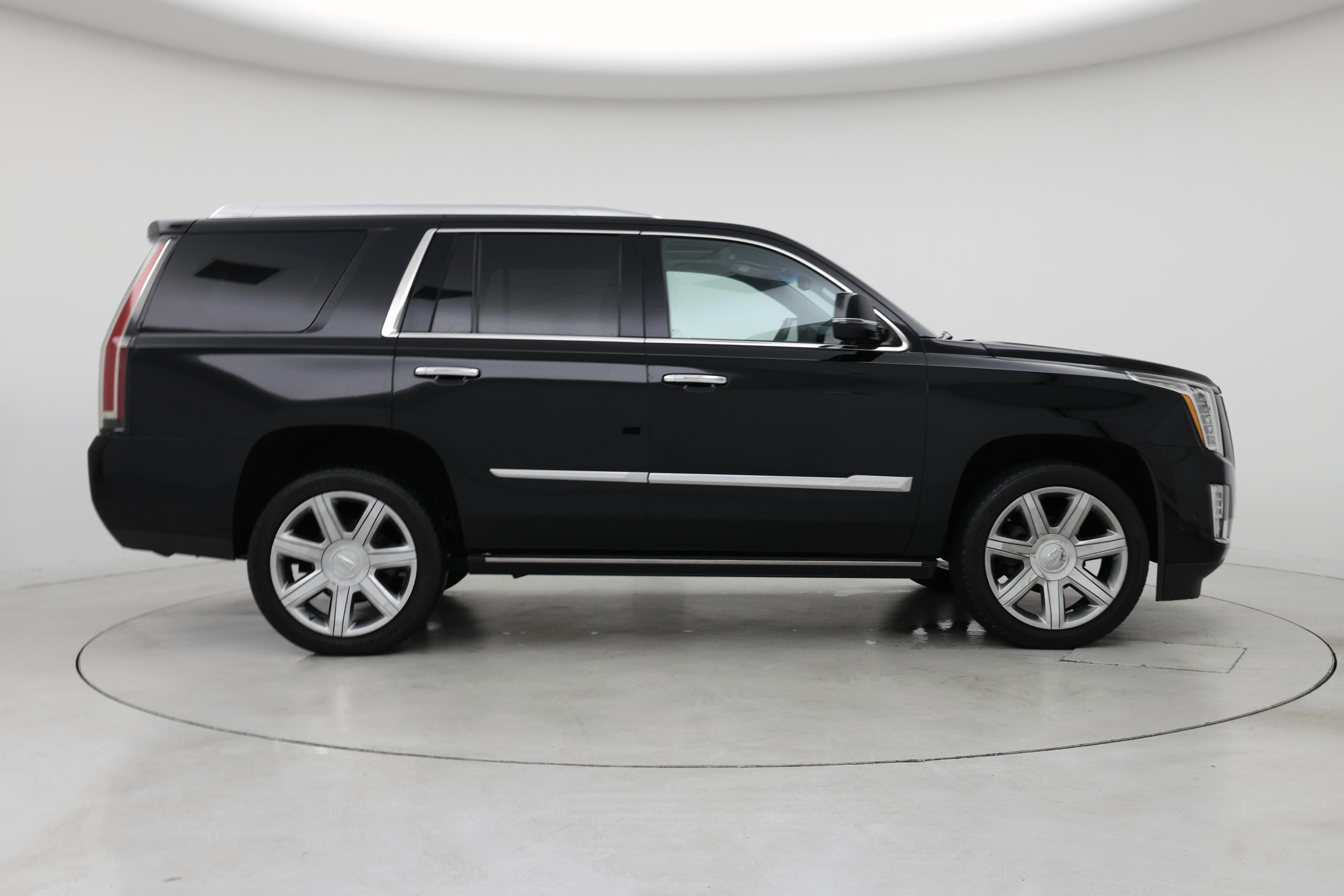 Thumbnail: 2017 Cadillac Escalade - 7