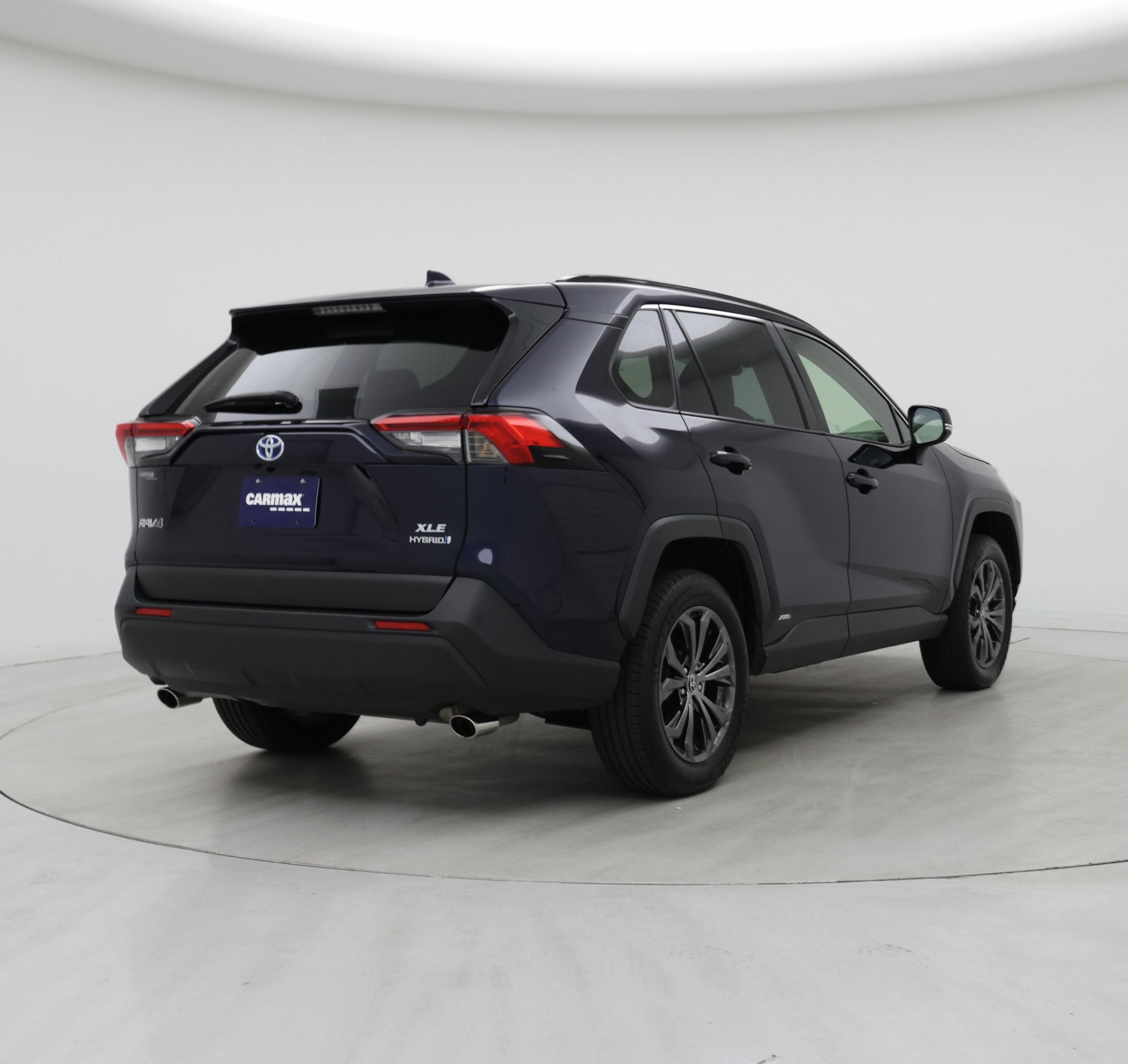 Thumbnail: 2022 Toyota RAV4 - 8