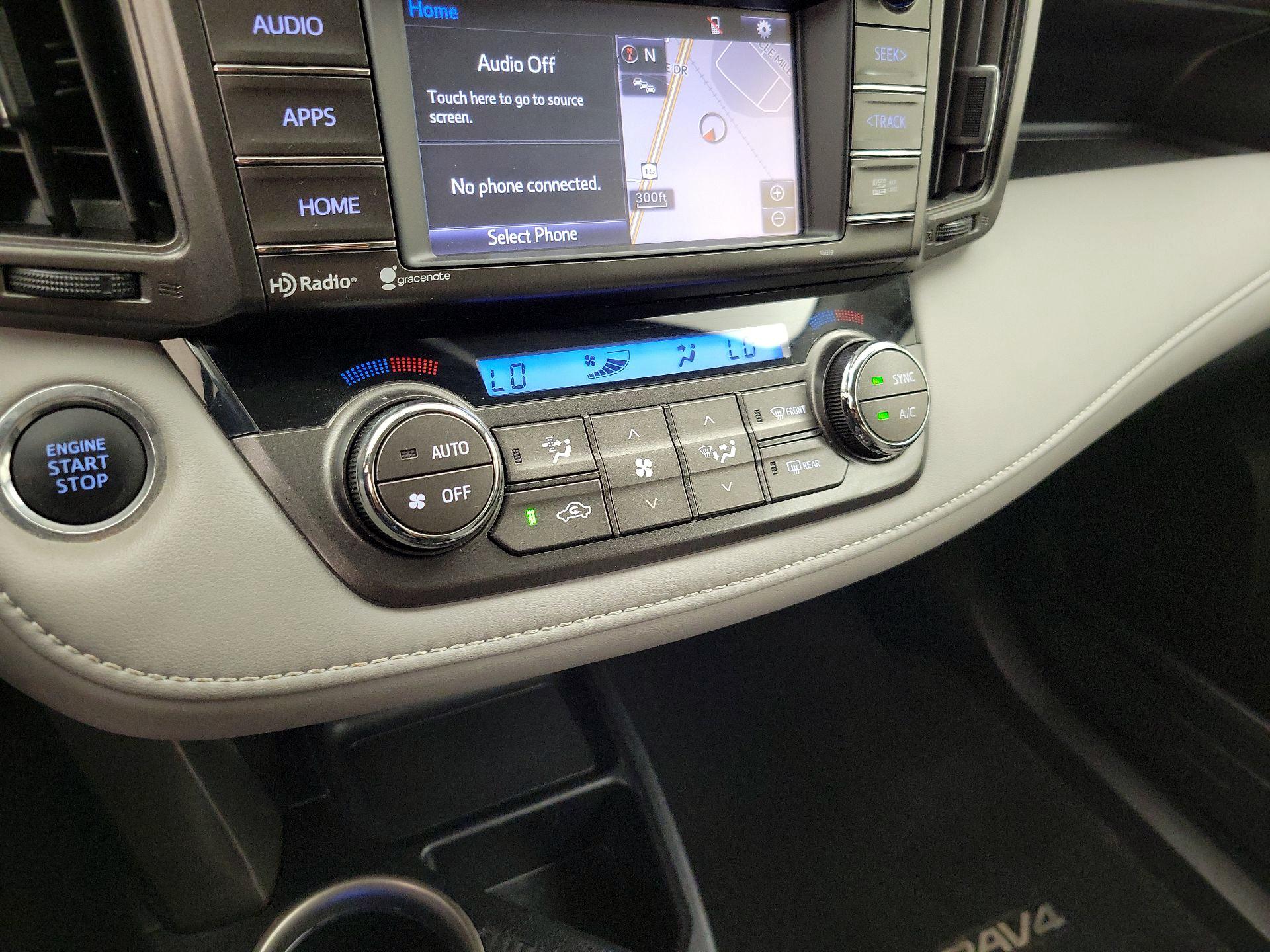 Thumbnail: 2014 Toyota RAV4 - 17