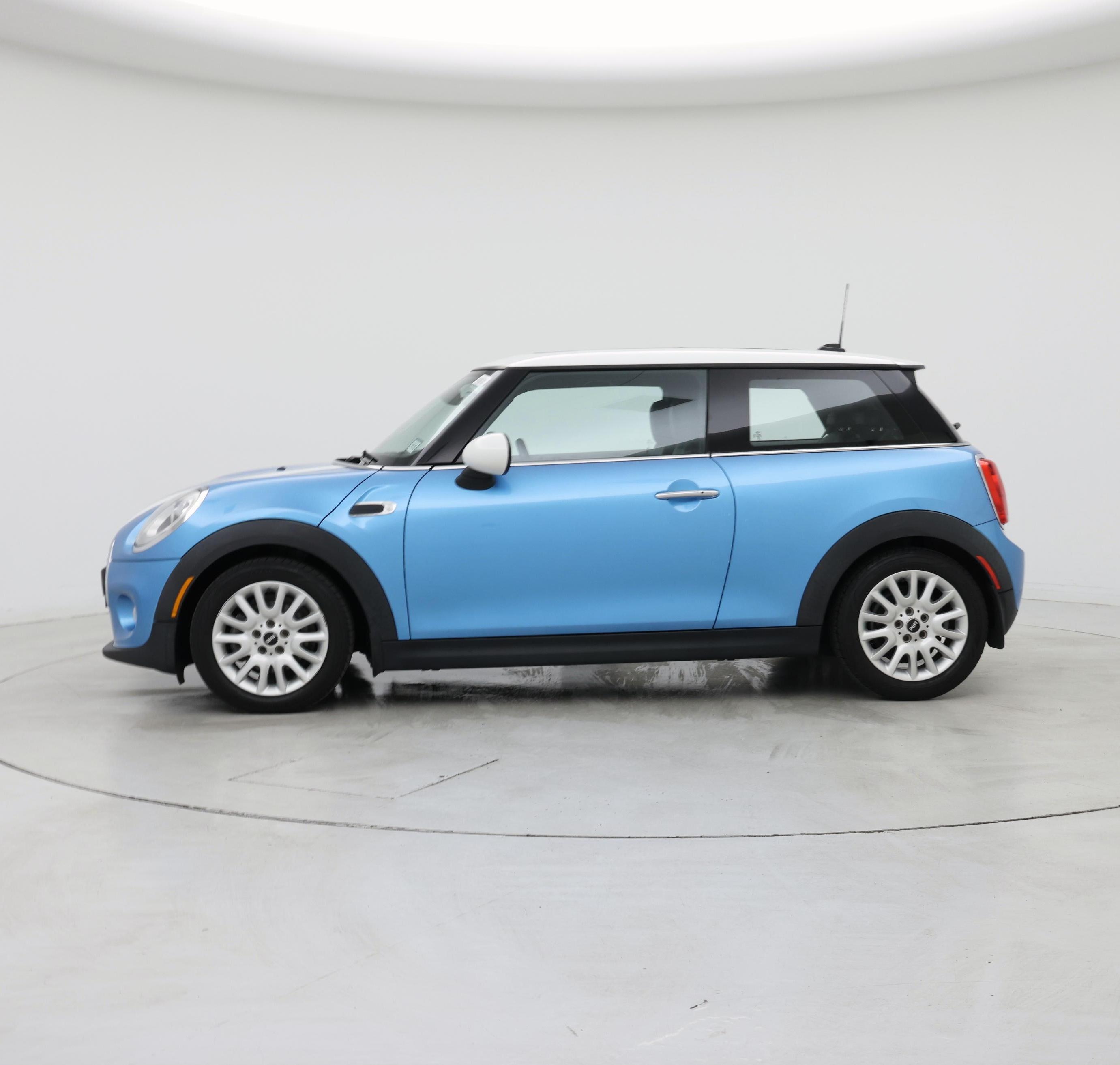 Thumbnail: 2015 MINI Cooper Hardtop - 3