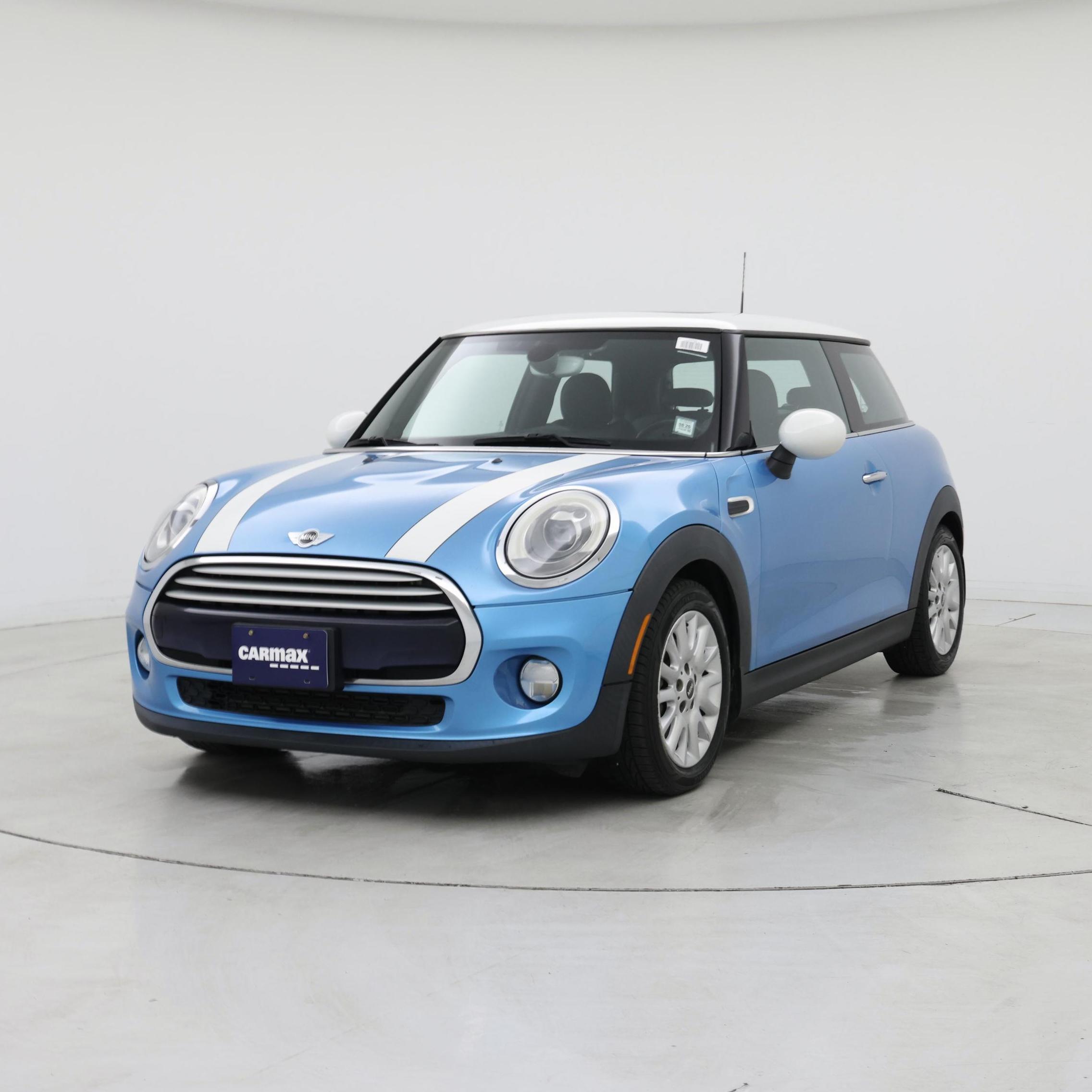 Thumbnail: 2015 MINI Cooper Hardtop - 4