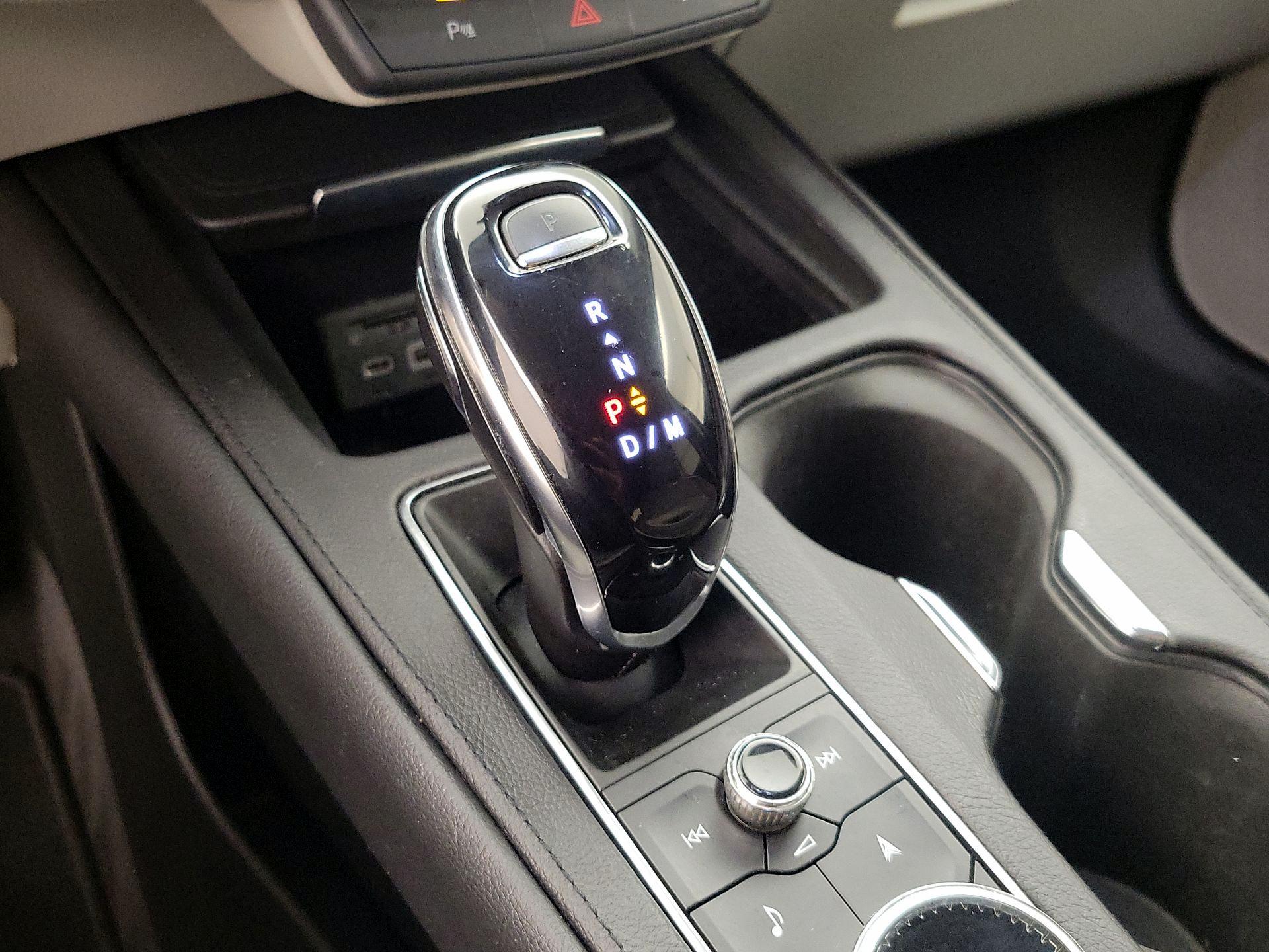 Thumbnail: 2020 Cadillac XT4 - 18