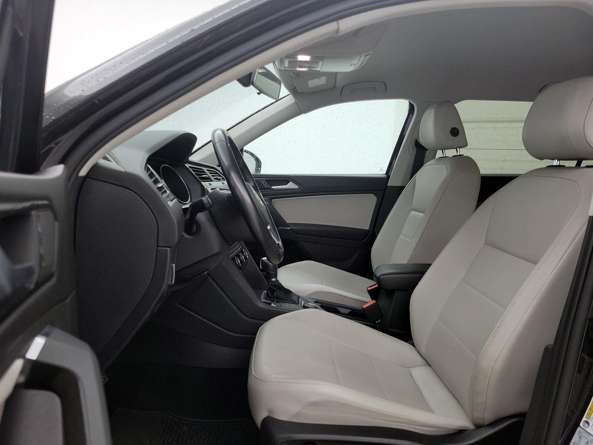 Thumbnail: 2018 Volkswagen Tiguan - 11