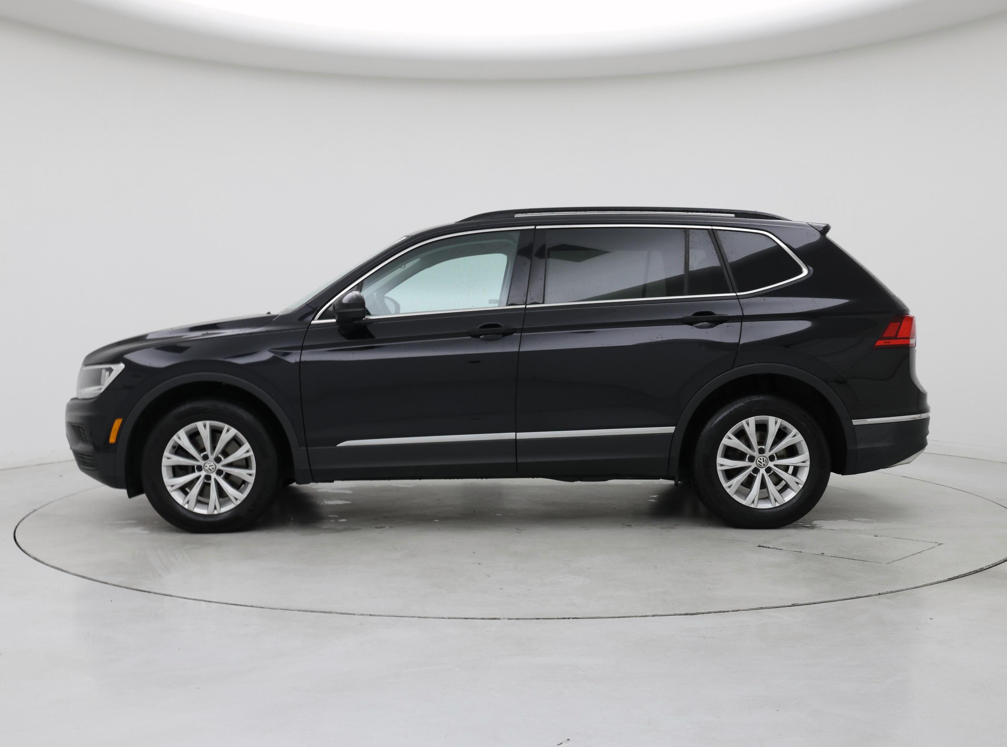 Thumbnail: 2018 Volkswagen Tiguan - 3