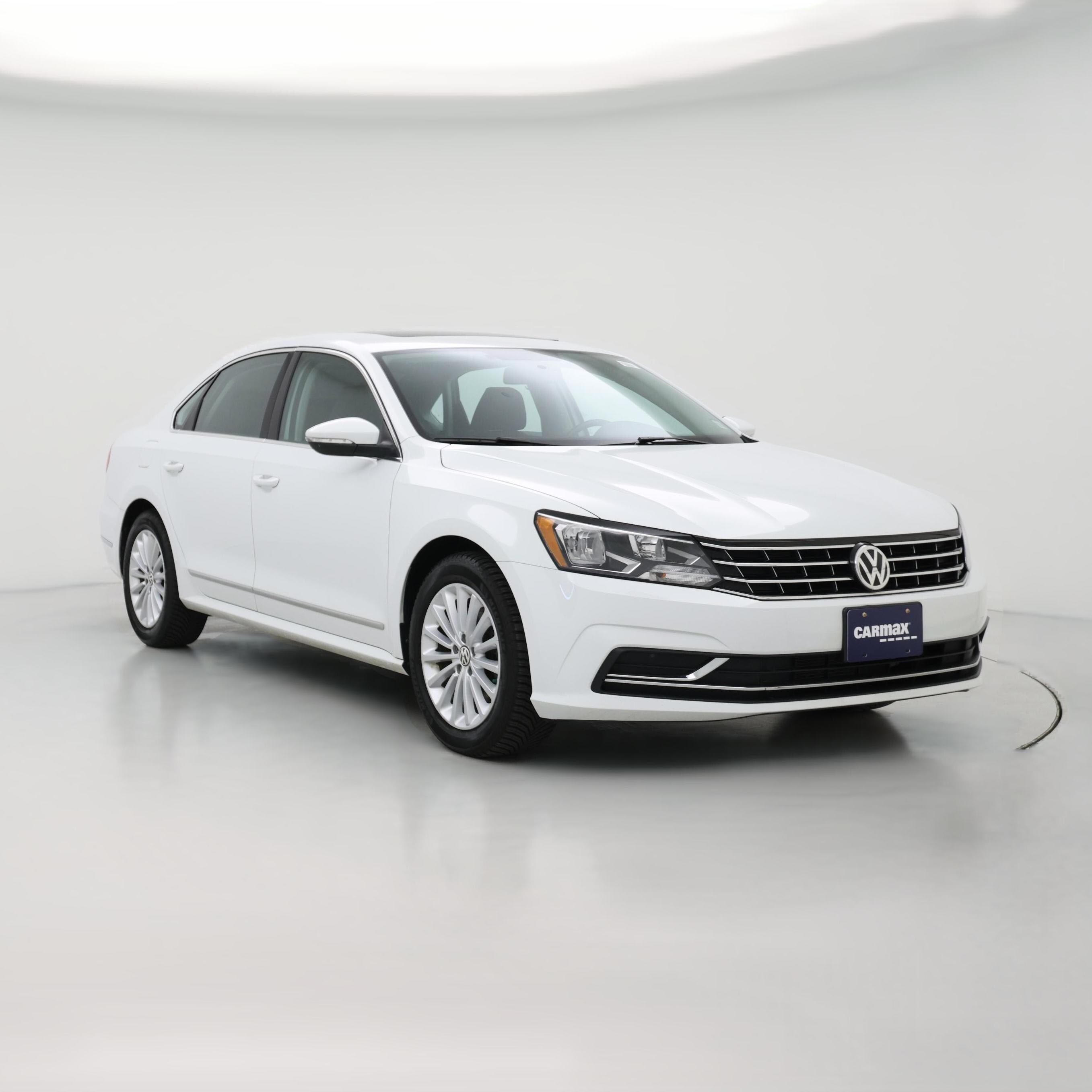 Thumbnail: 2016 Volkswagen Passat - 1