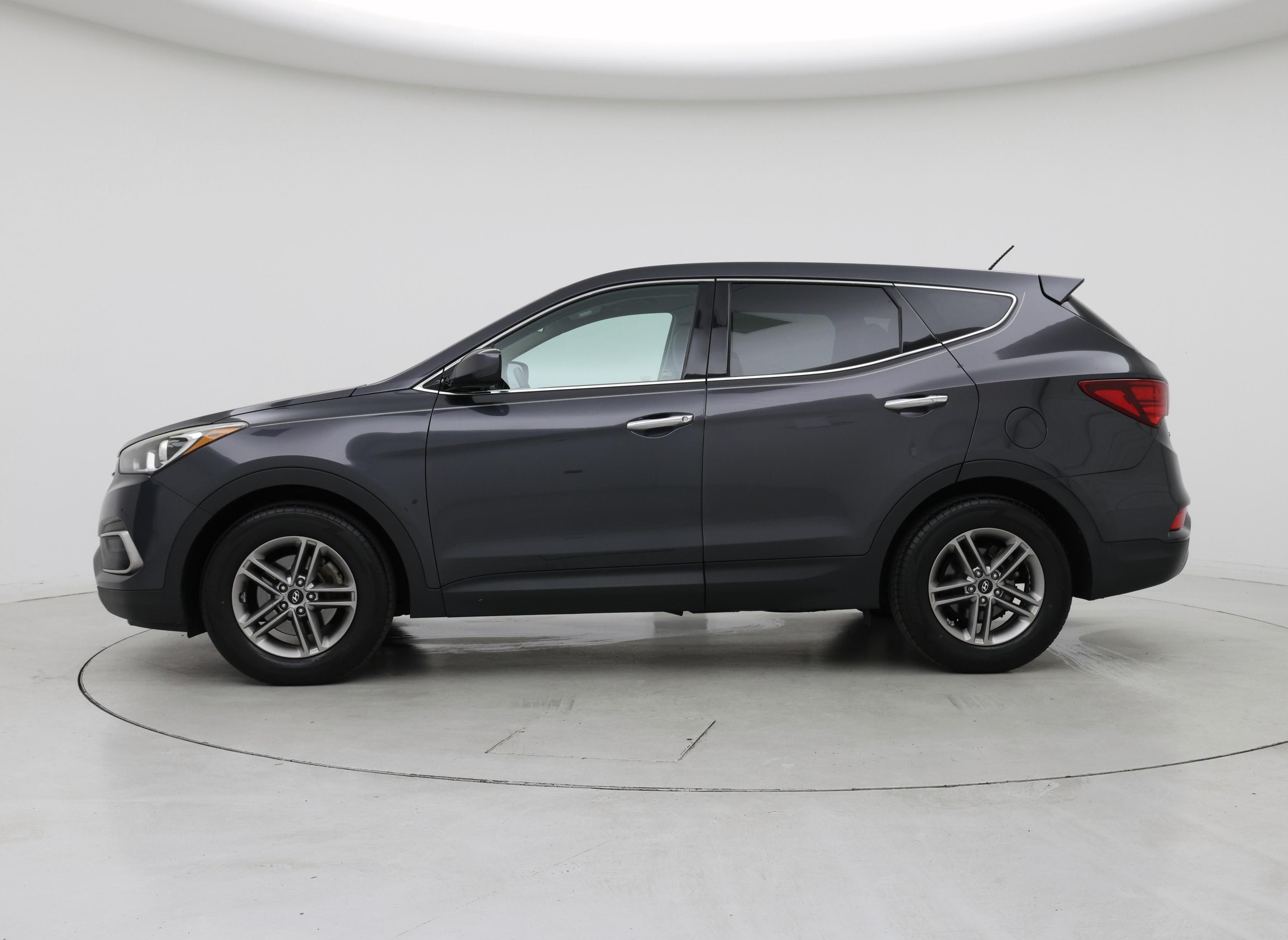 Thumbnail: 2018 Hyundai Santa Fe - 3
