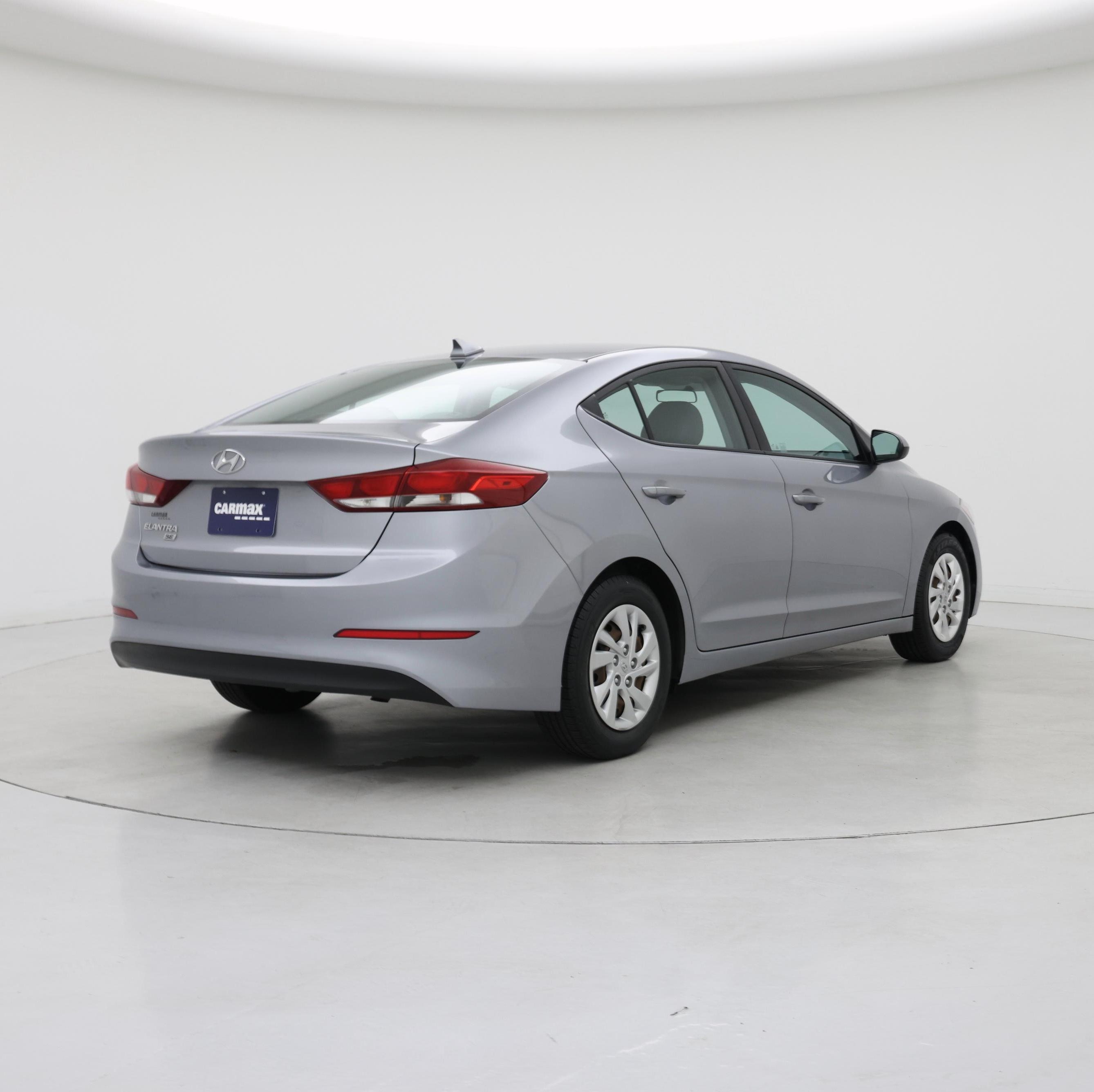 Thumbnail: 2017 Hyundai Elantra - 8