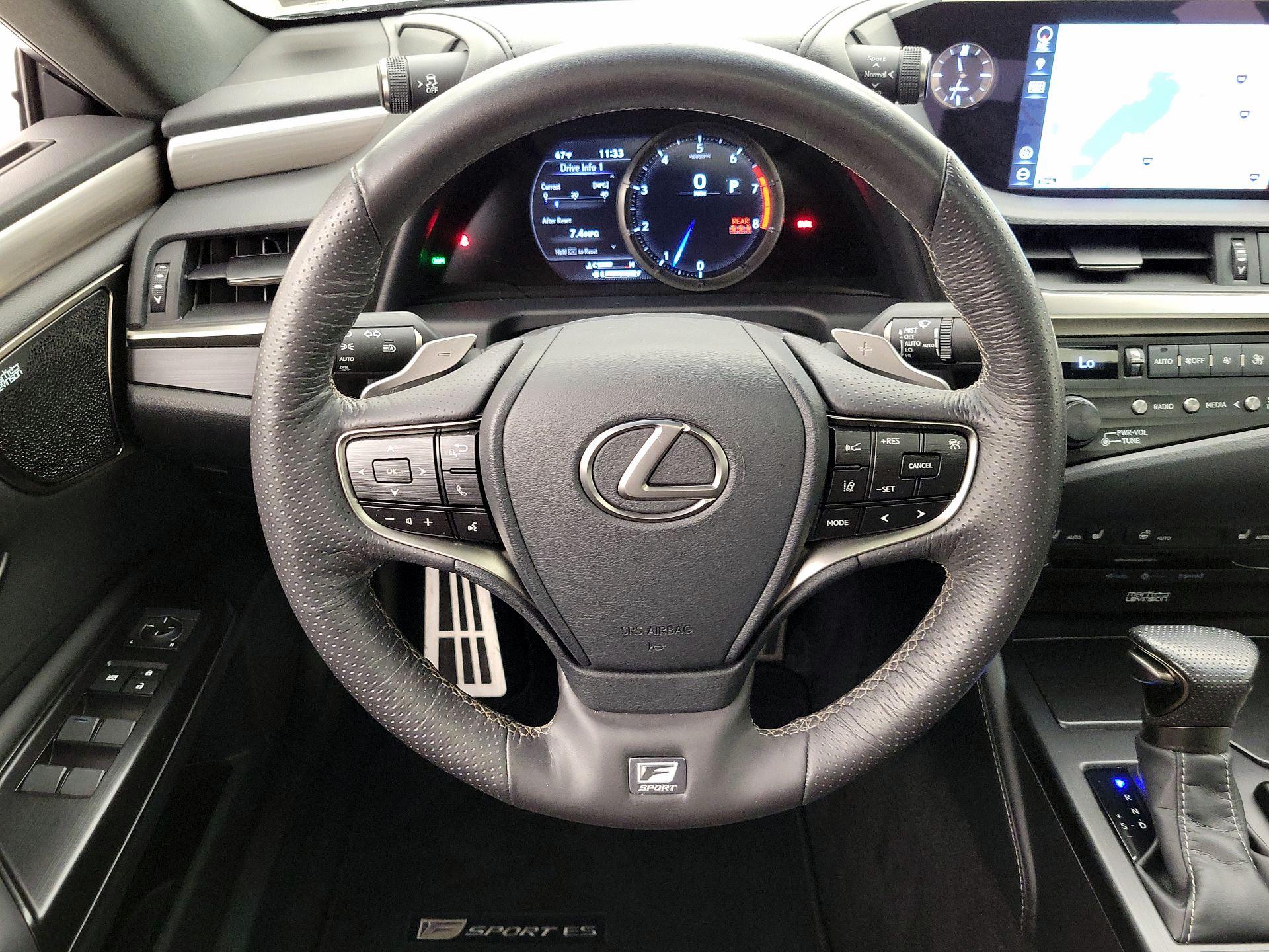 Thumbnail: 2019 Lexus ES - 10