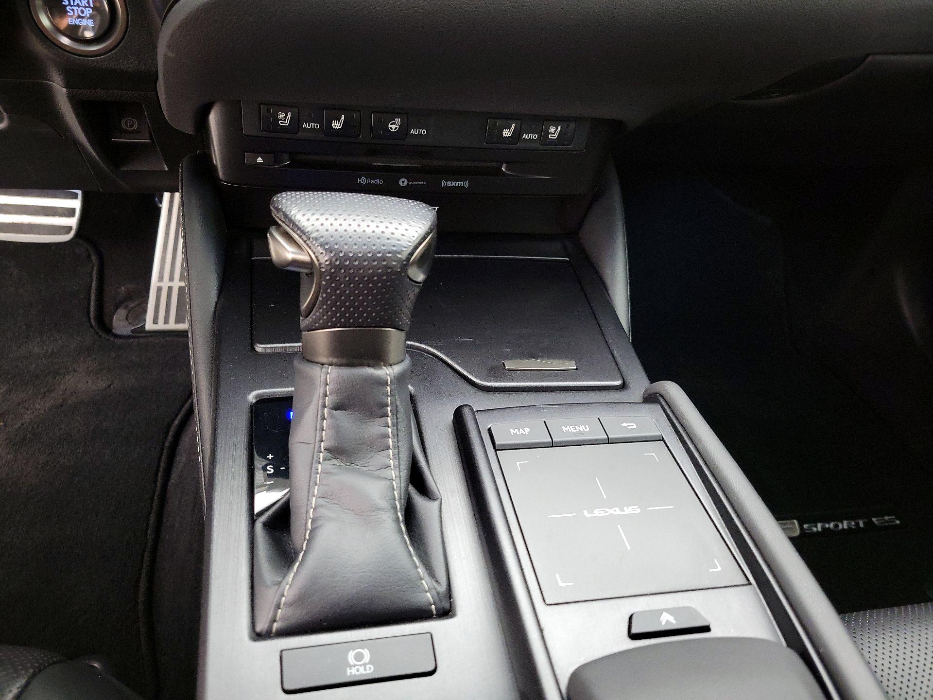 Thumbnail: 2019 Lexus ES - 18
