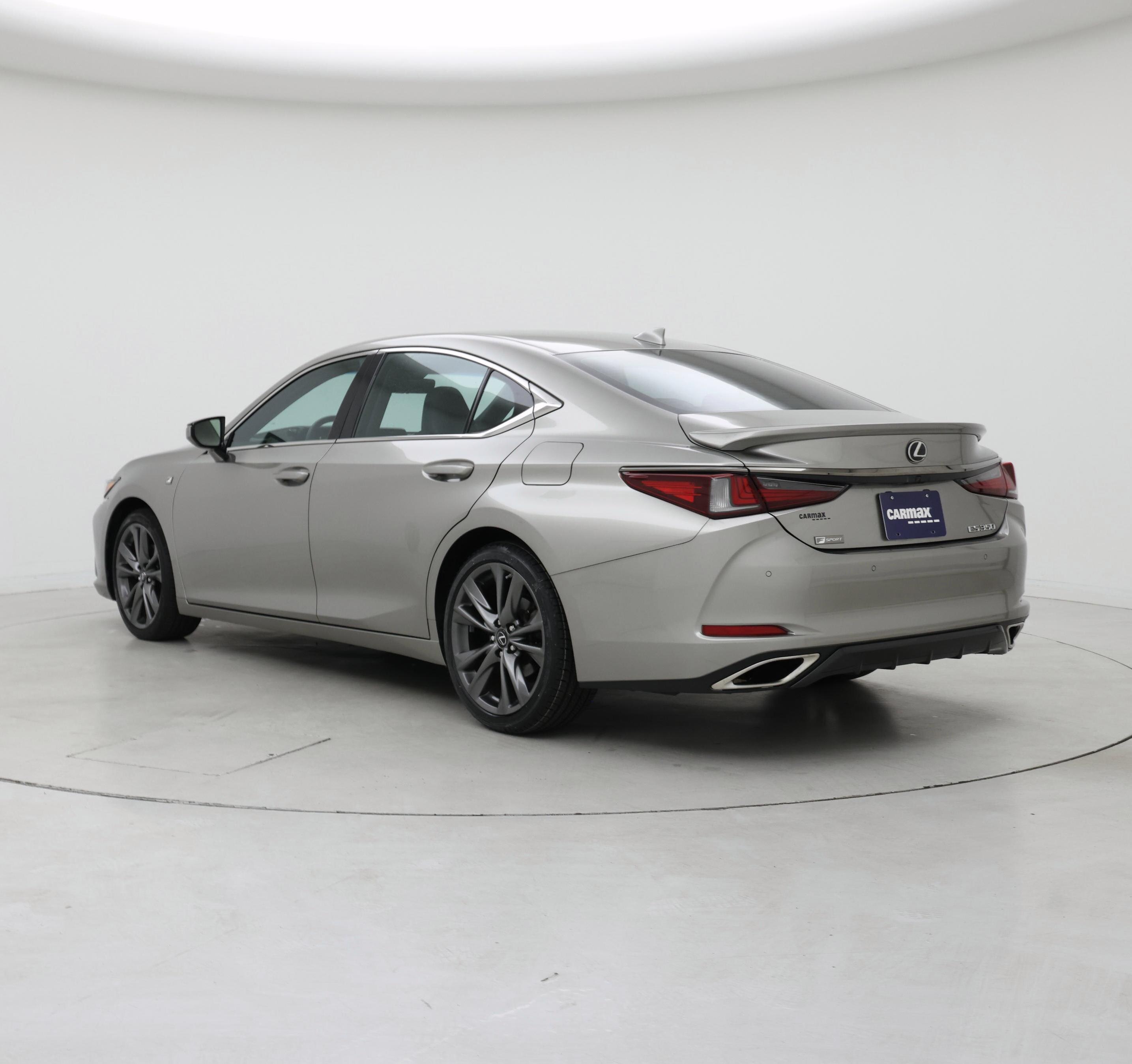 Thumbnail: 2019 Lexus ES - 2