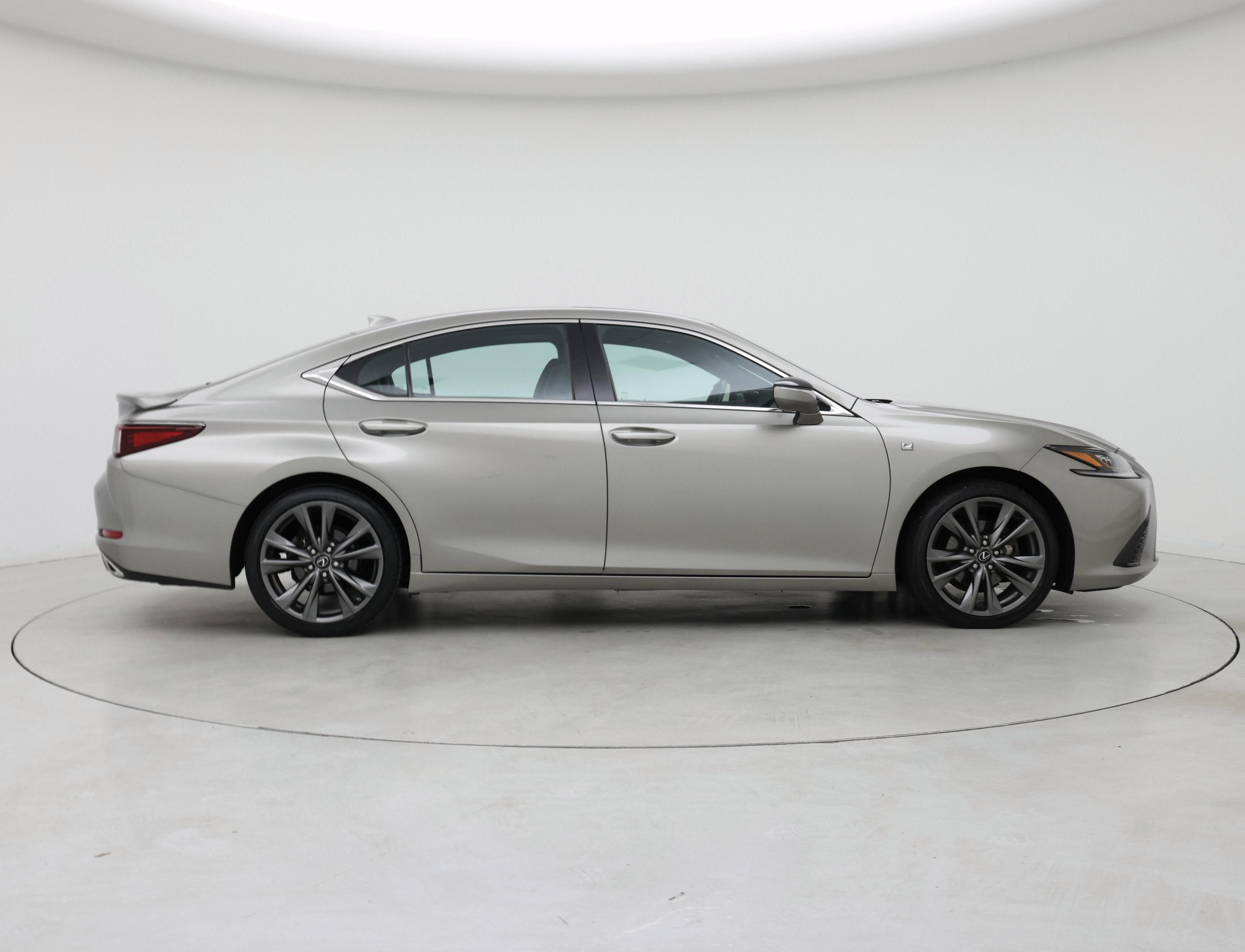 Thumbnail: 2019 Lexus ES - 7