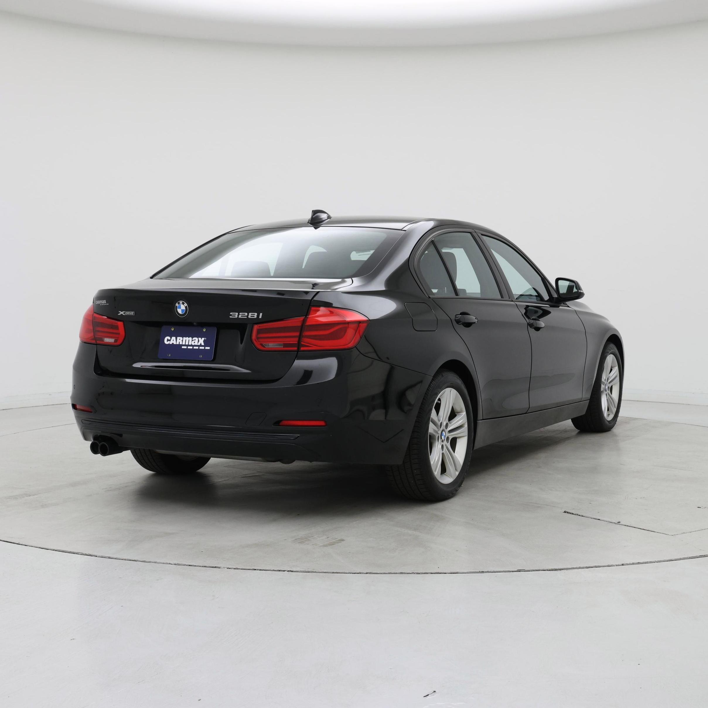 Thumbnail: 2016 BMW 3 Series - 8
