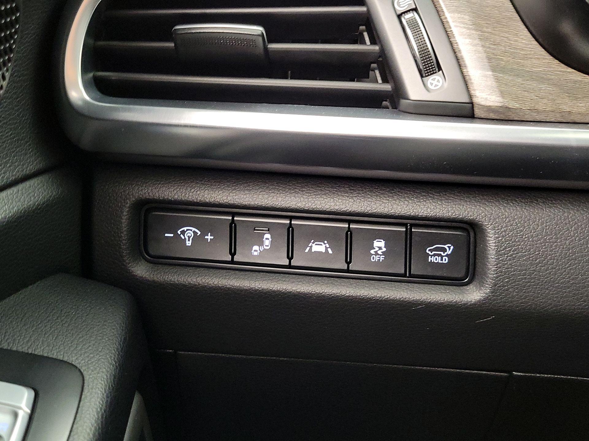 Thumbnail: 2020 Kia Telluride - 13