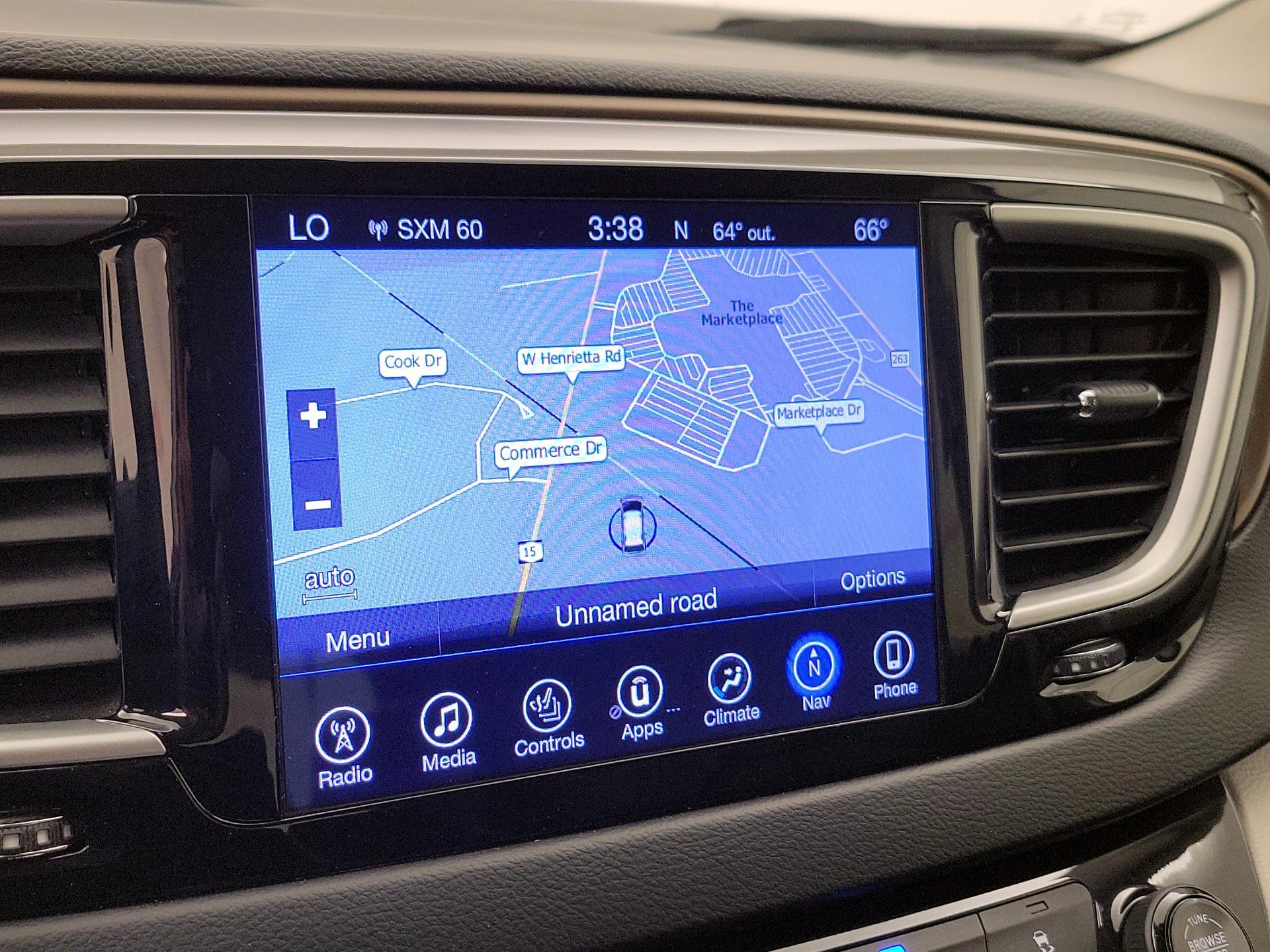 Thumbnail: 2017 Chrysler Pacifica - 14