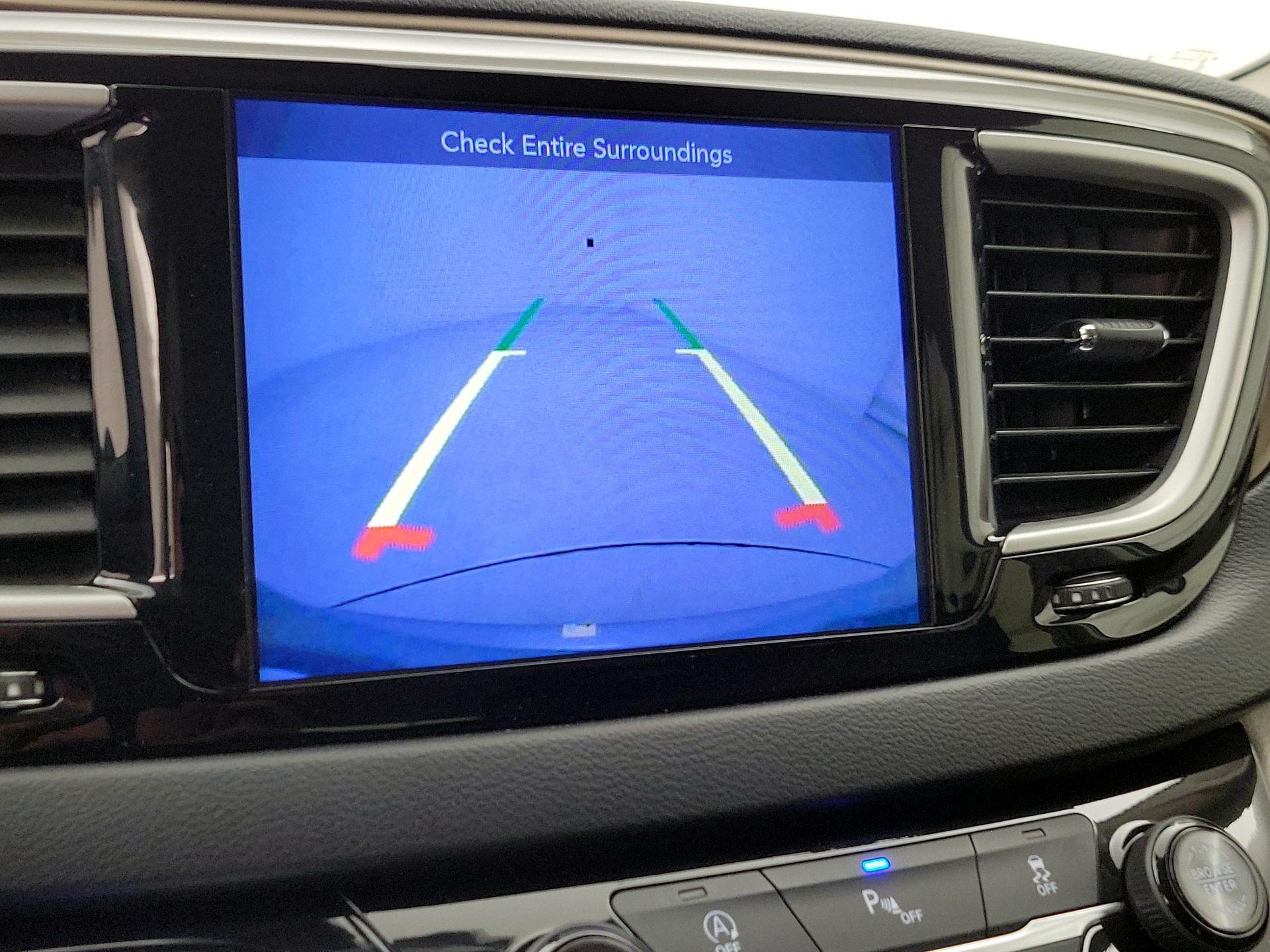 Thumbnail: 2017 Chrysler Pacifica - 15